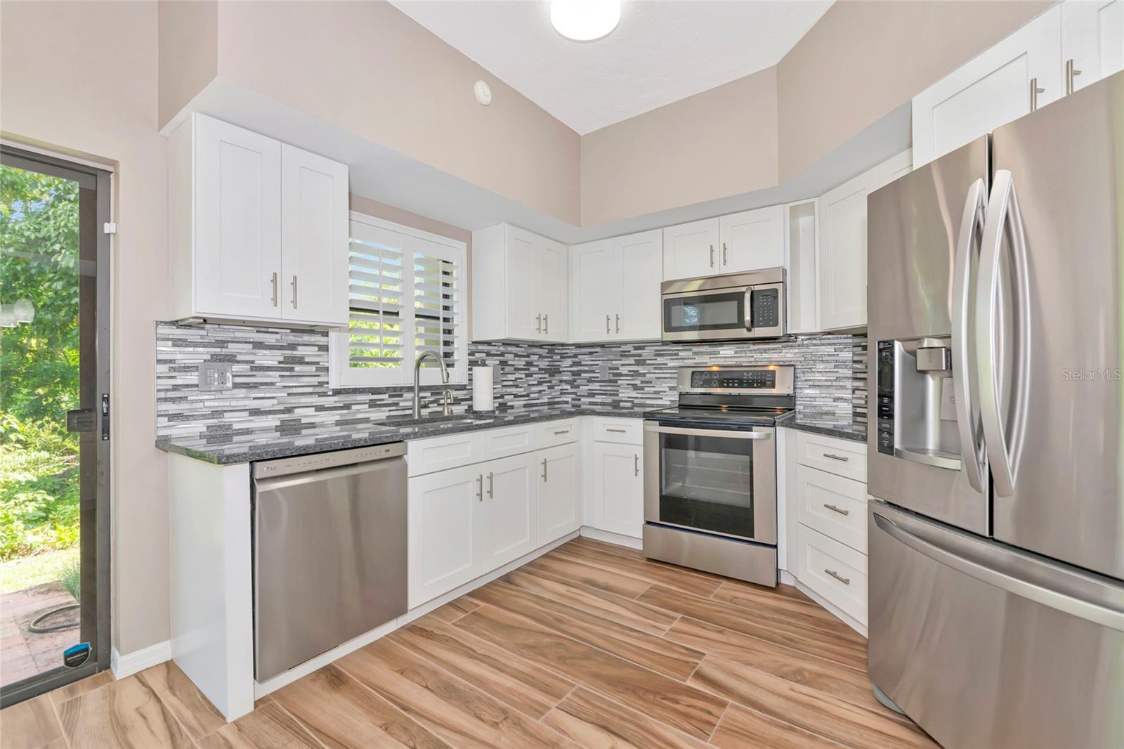 1712 STARLING DR #101