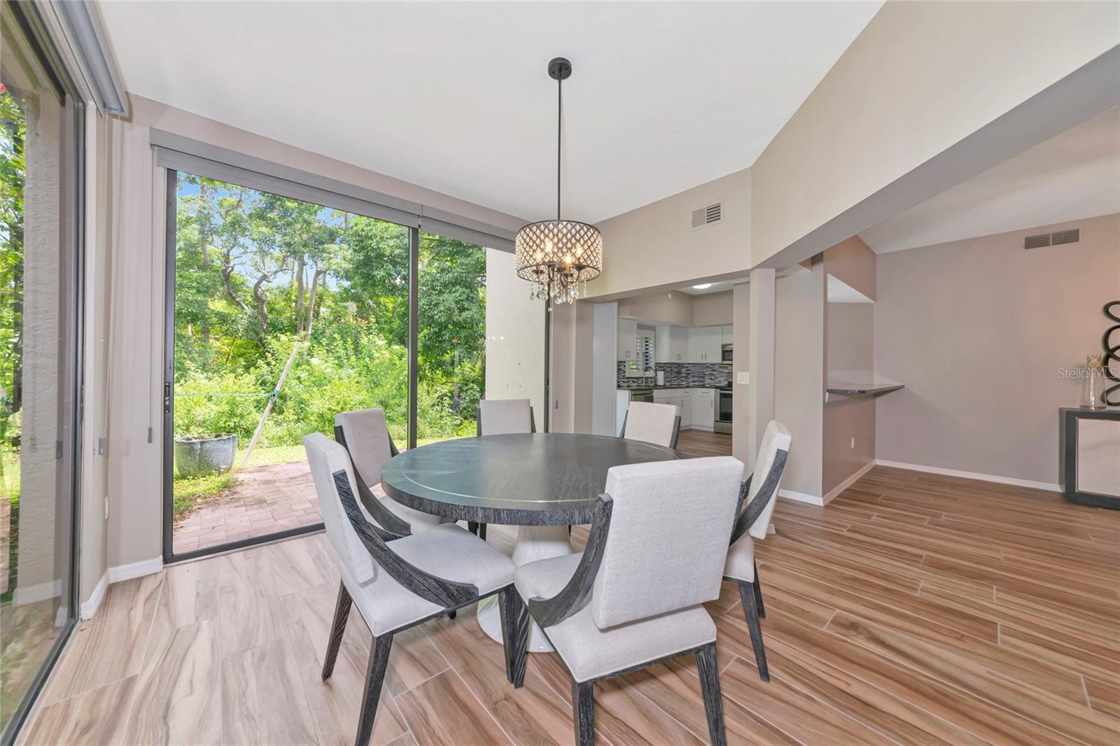 1712 STARLING DR #101