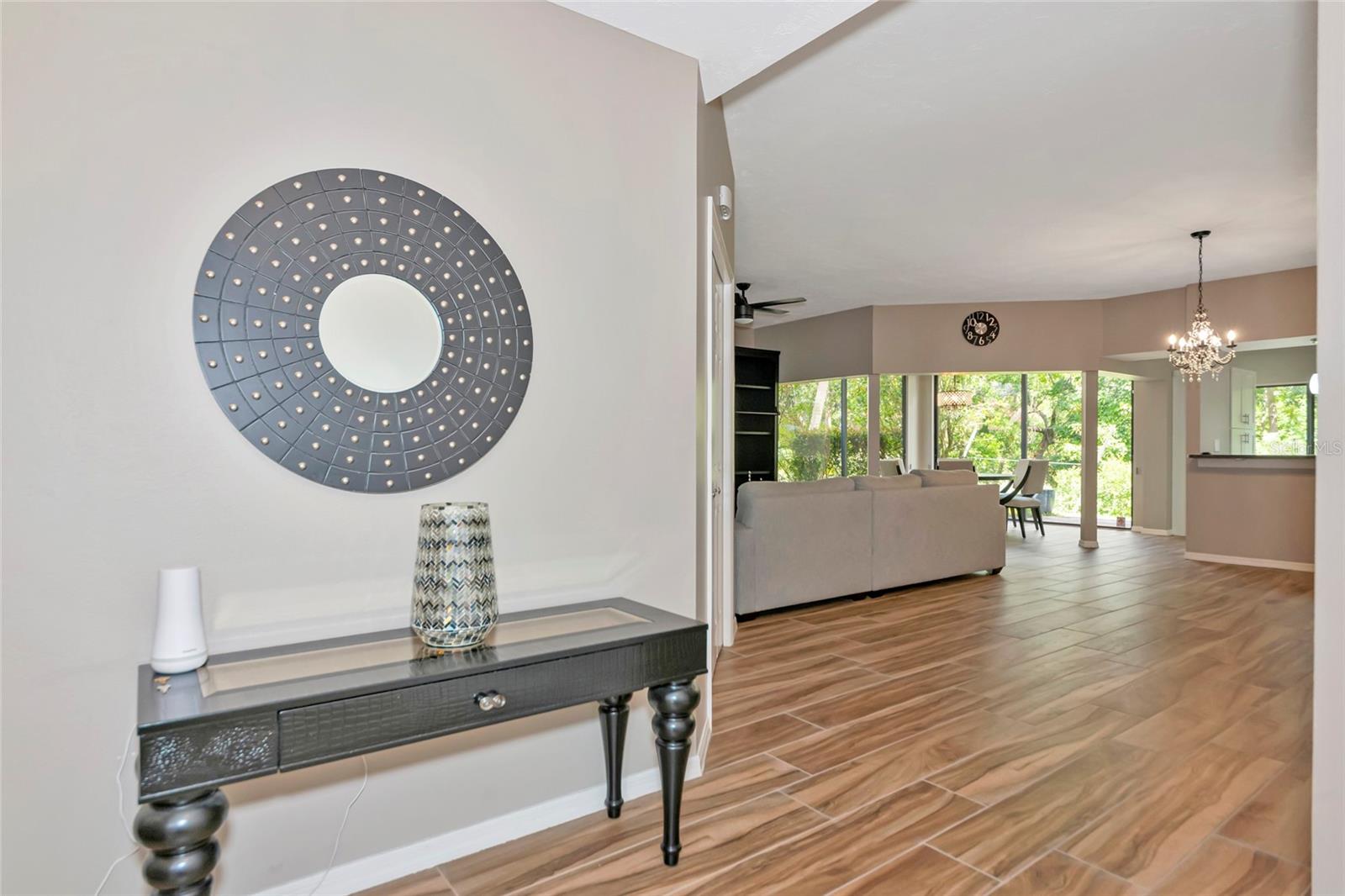 1712 STARLING DR #101