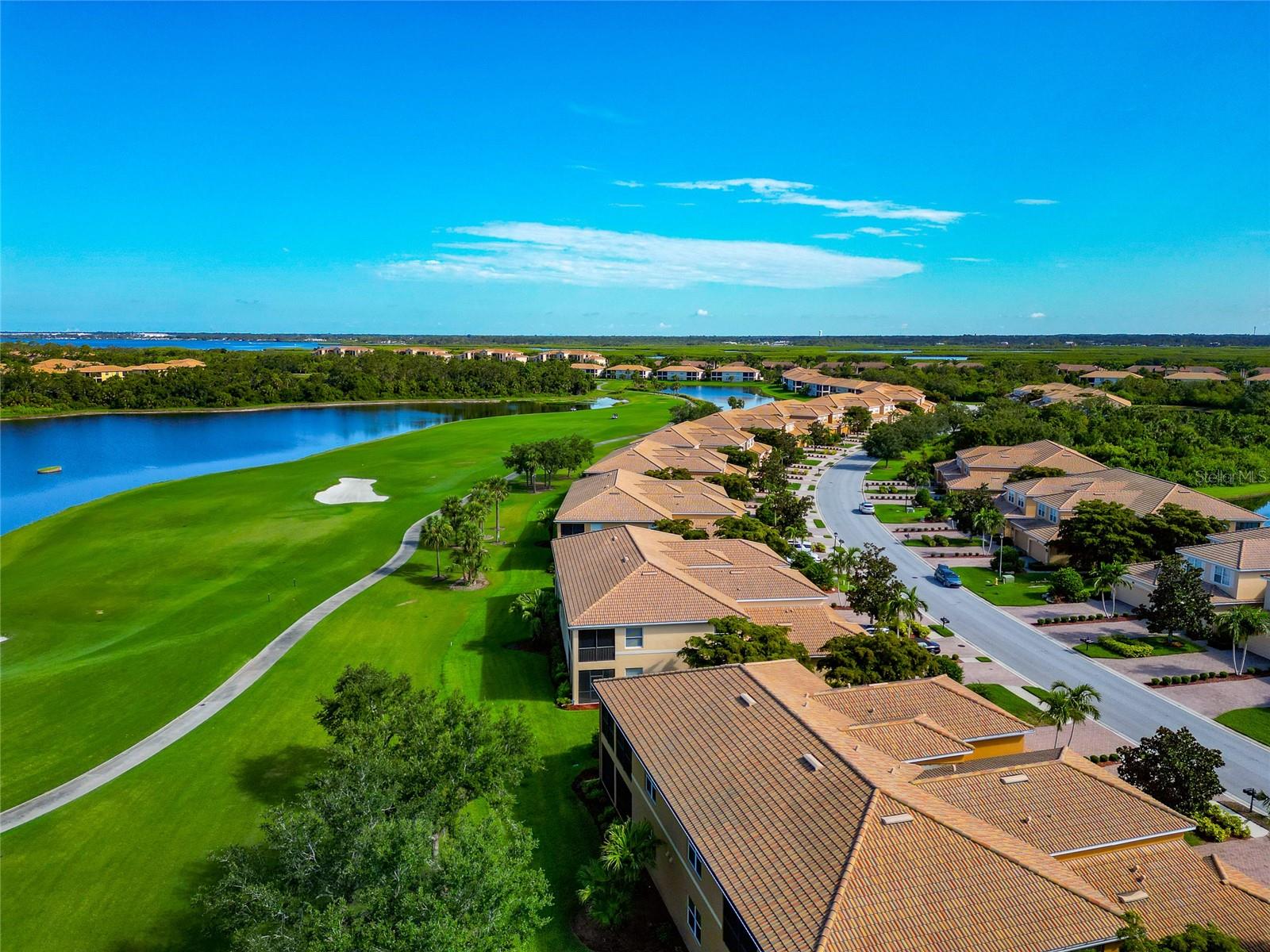 318 WINDING BROOK LN #104