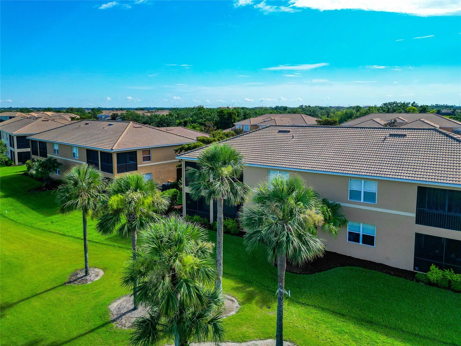 318 WINDING BROOK LN #104