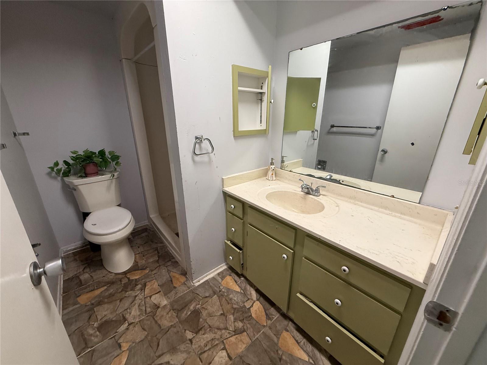 5124 17TH STREET CT E