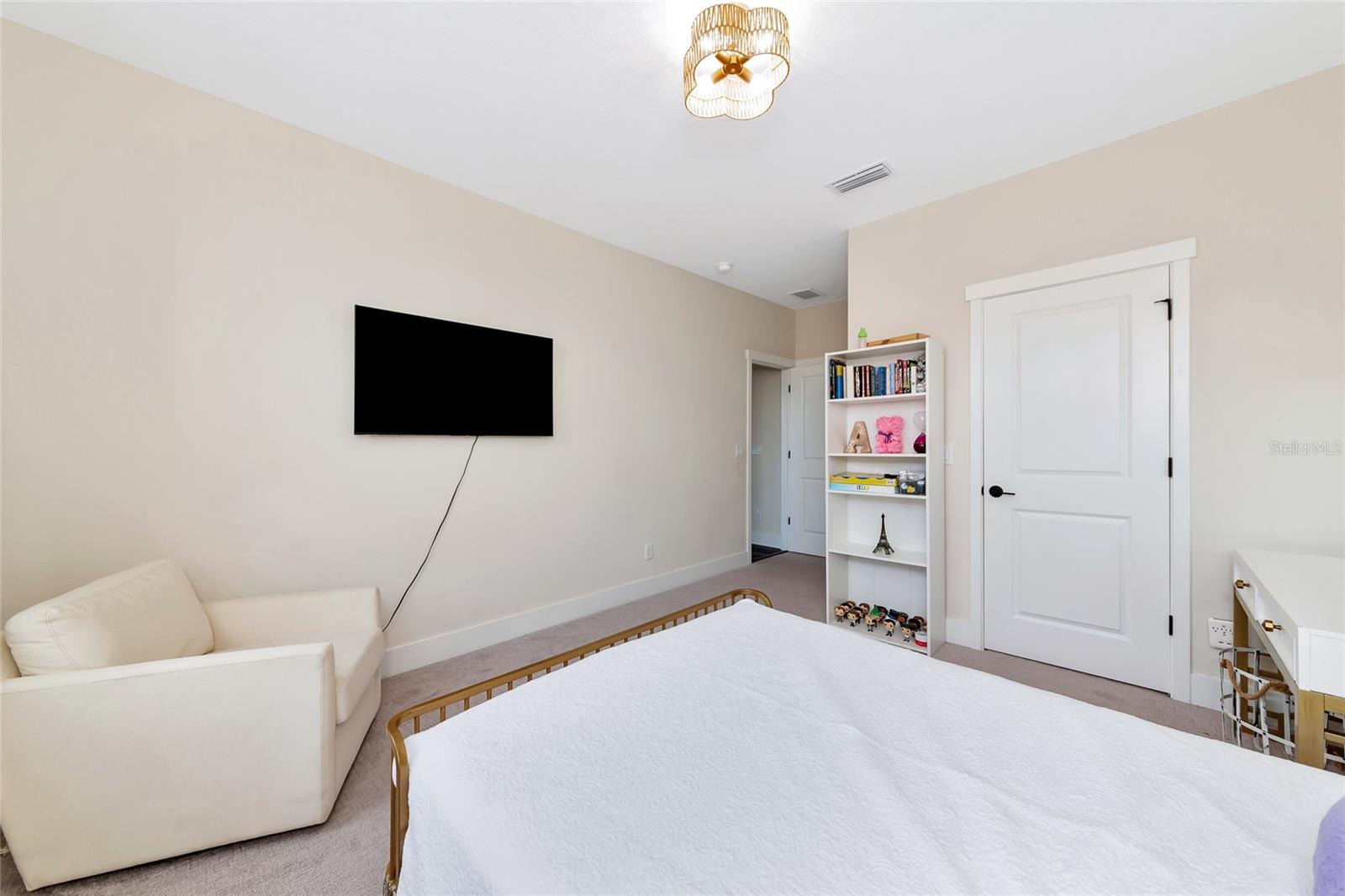 1012 FERNLEAF RUN