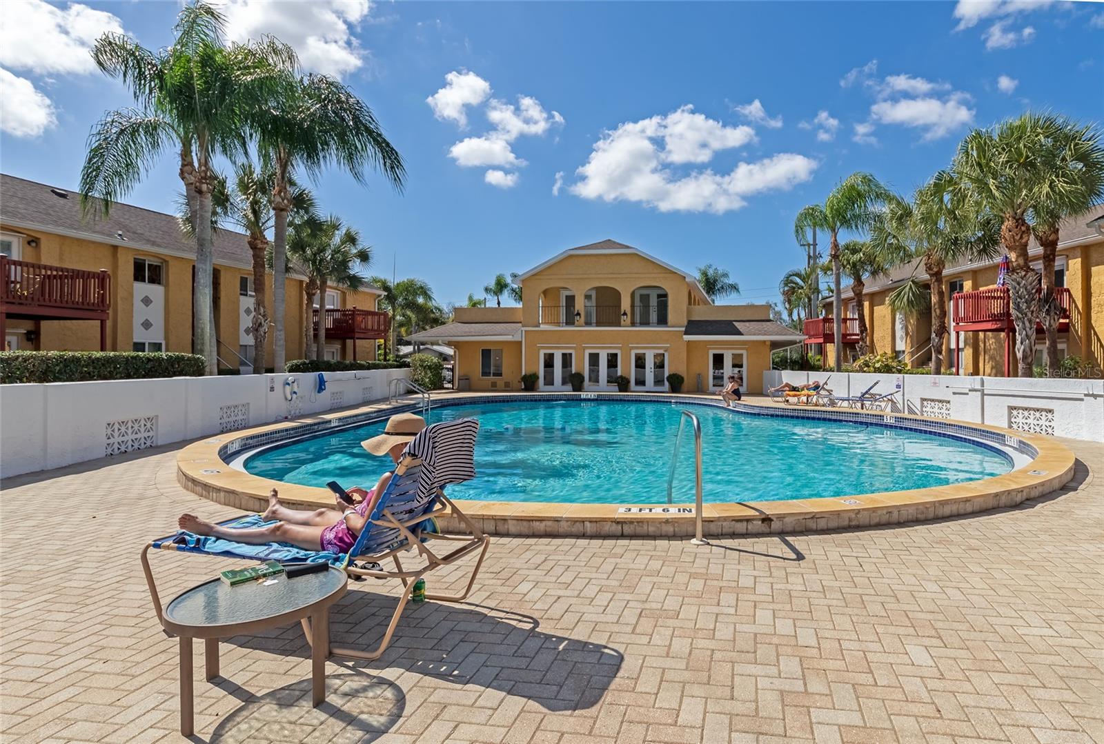 1705 PARAKEET WAY #707