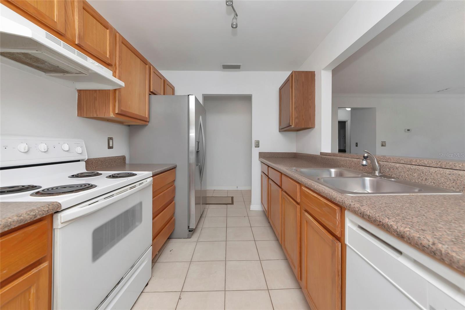 1705 PARAKEET WAY #707