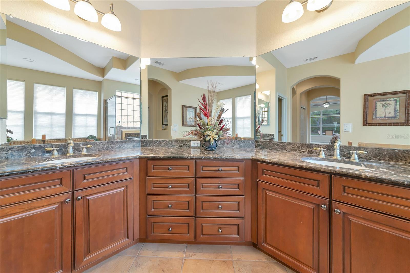 10014 DAY LILY CT