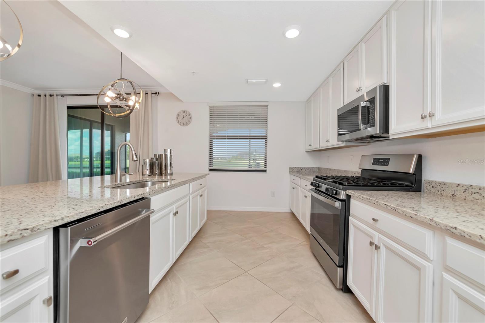 6056 WORSHAM LN #104