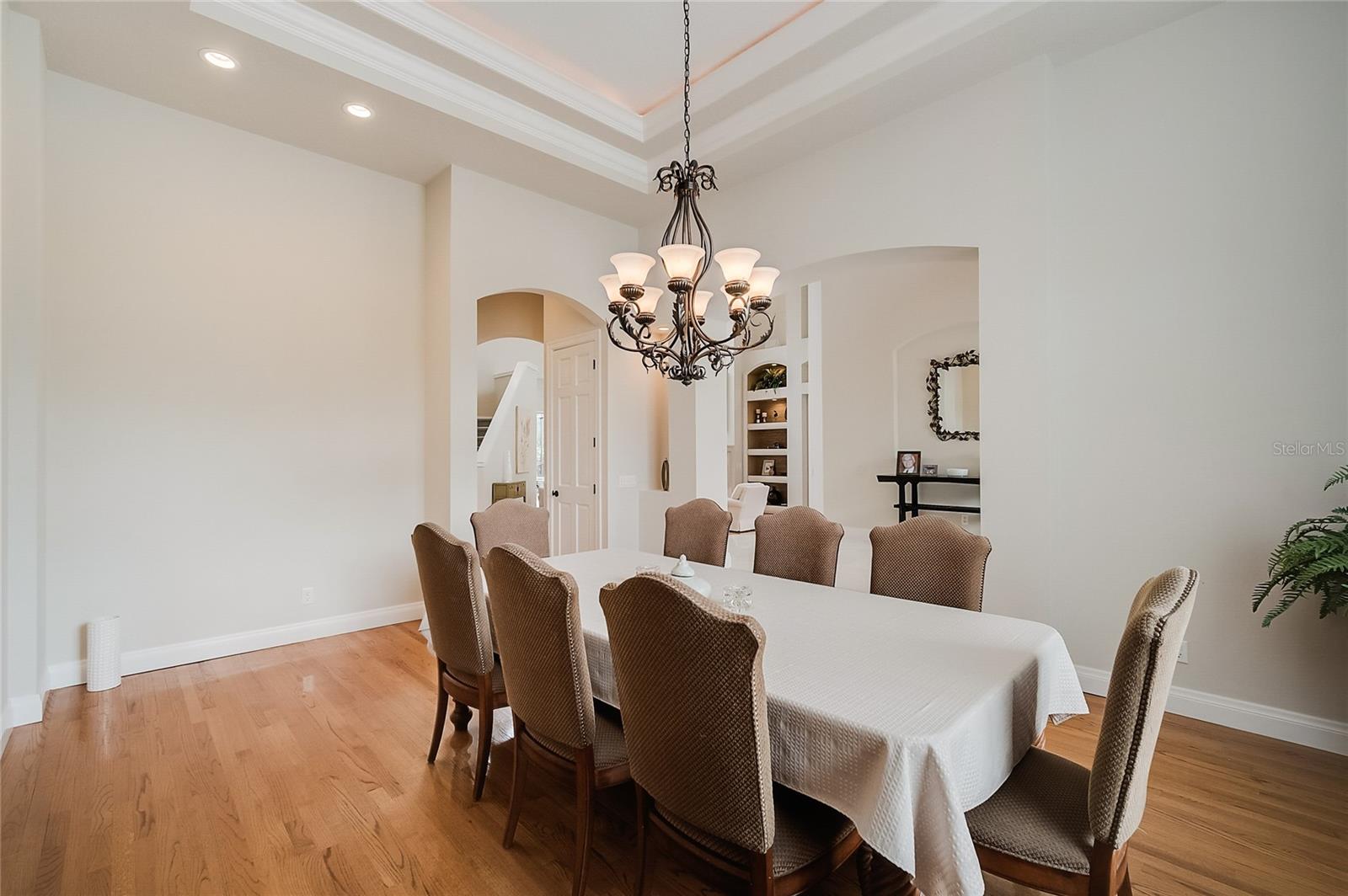 854 MACEWEN DR