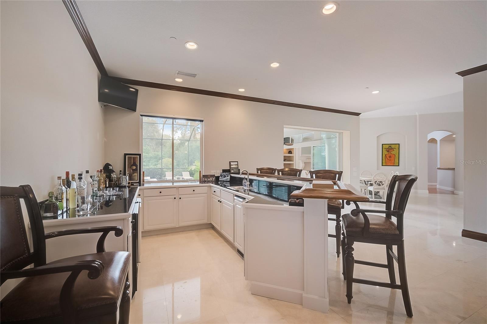 854 MACEWEN DR