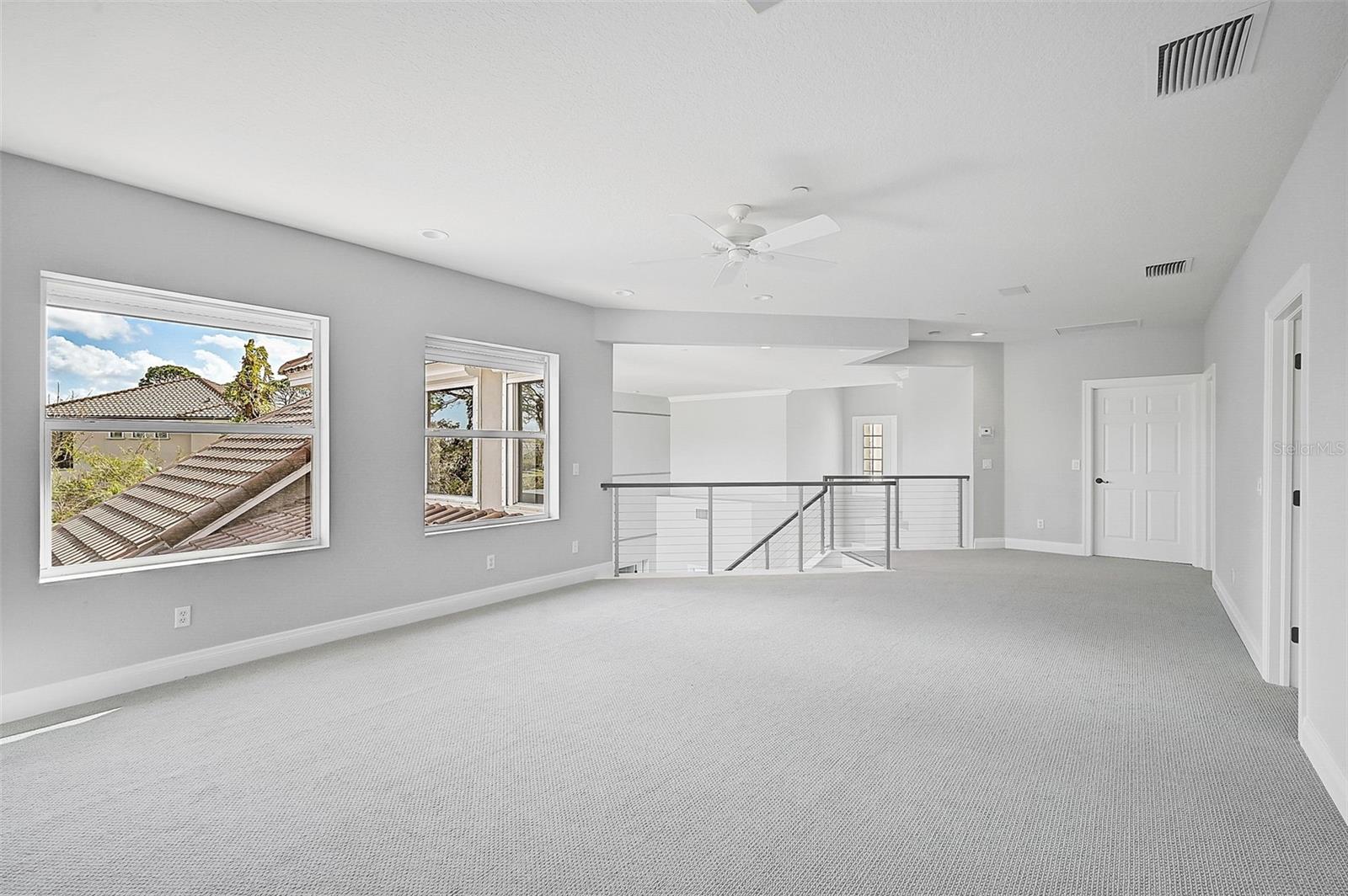 854 MACEWEN DR