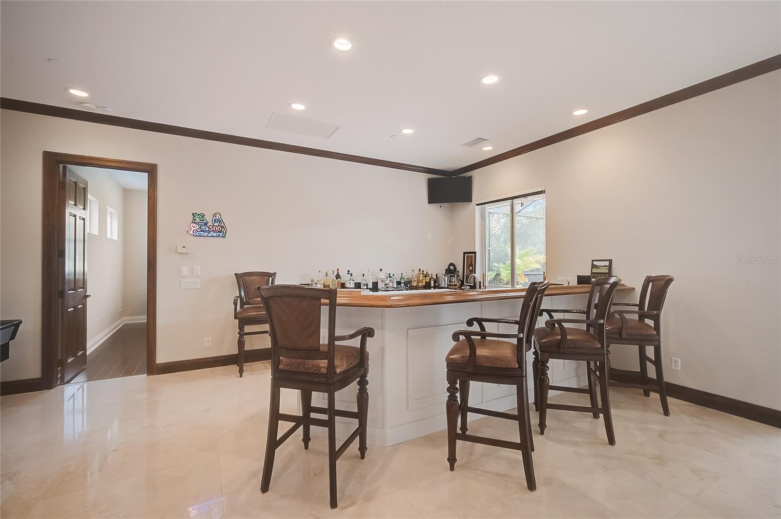 854 MACEWEN DR