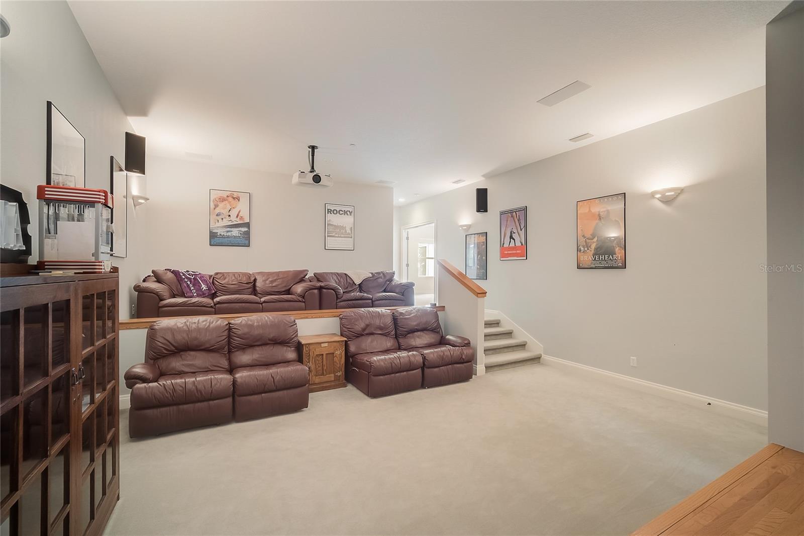 854 MACEWEN DR