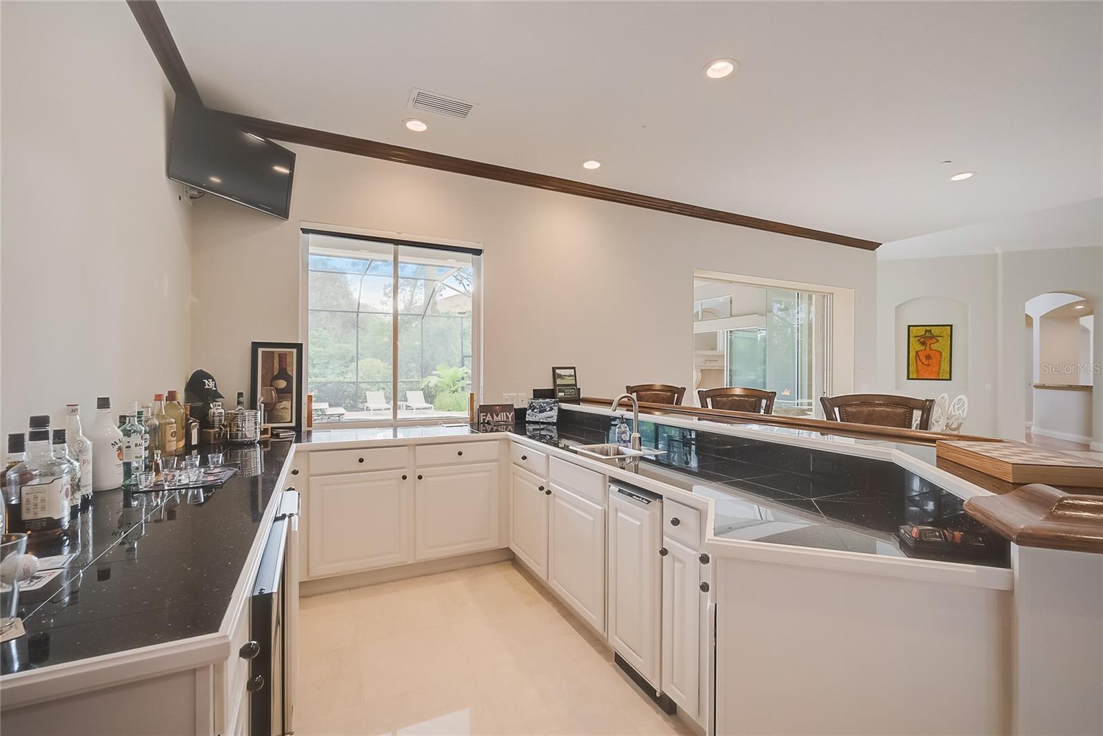 854 MACEWEN DR