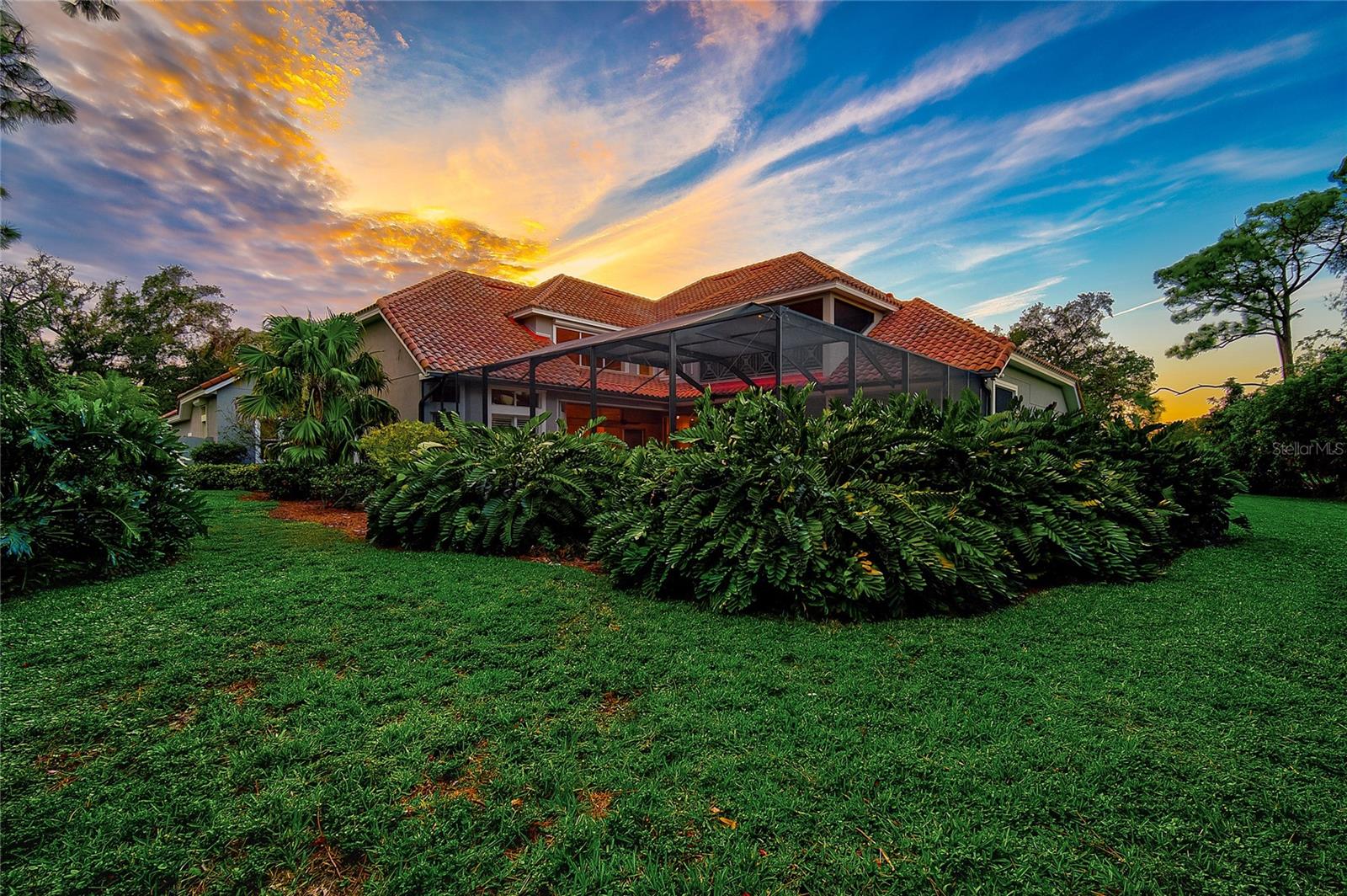 854 MACEWEN DR