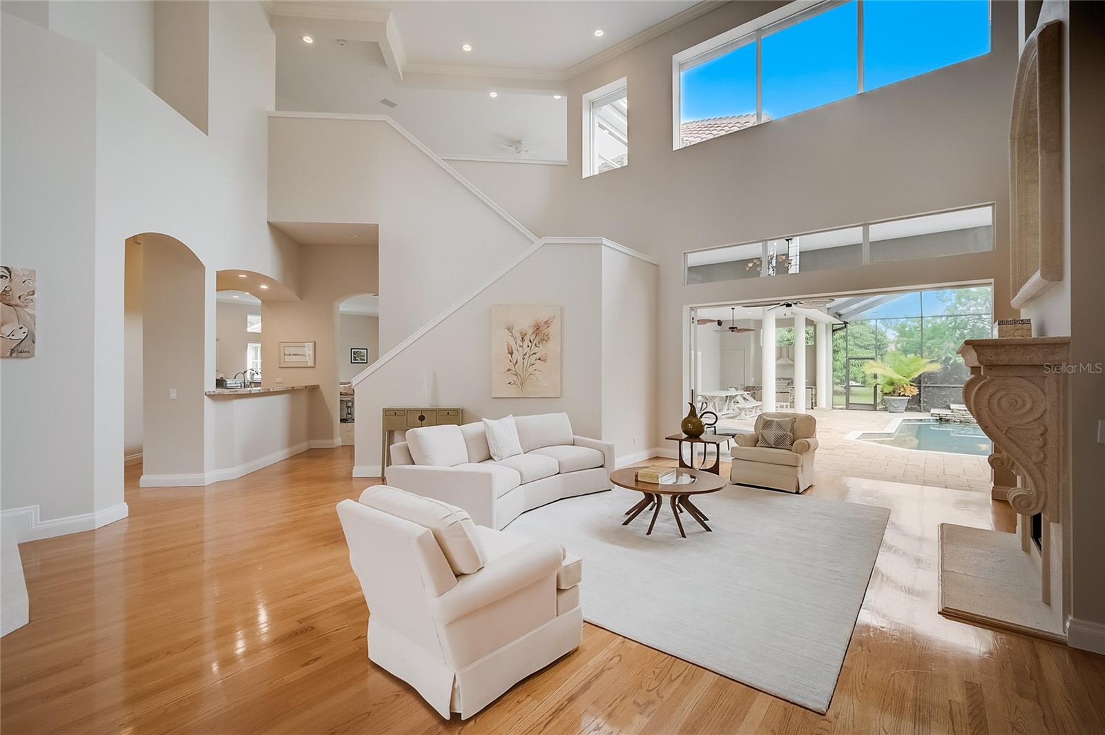 854 MACEWEN DR