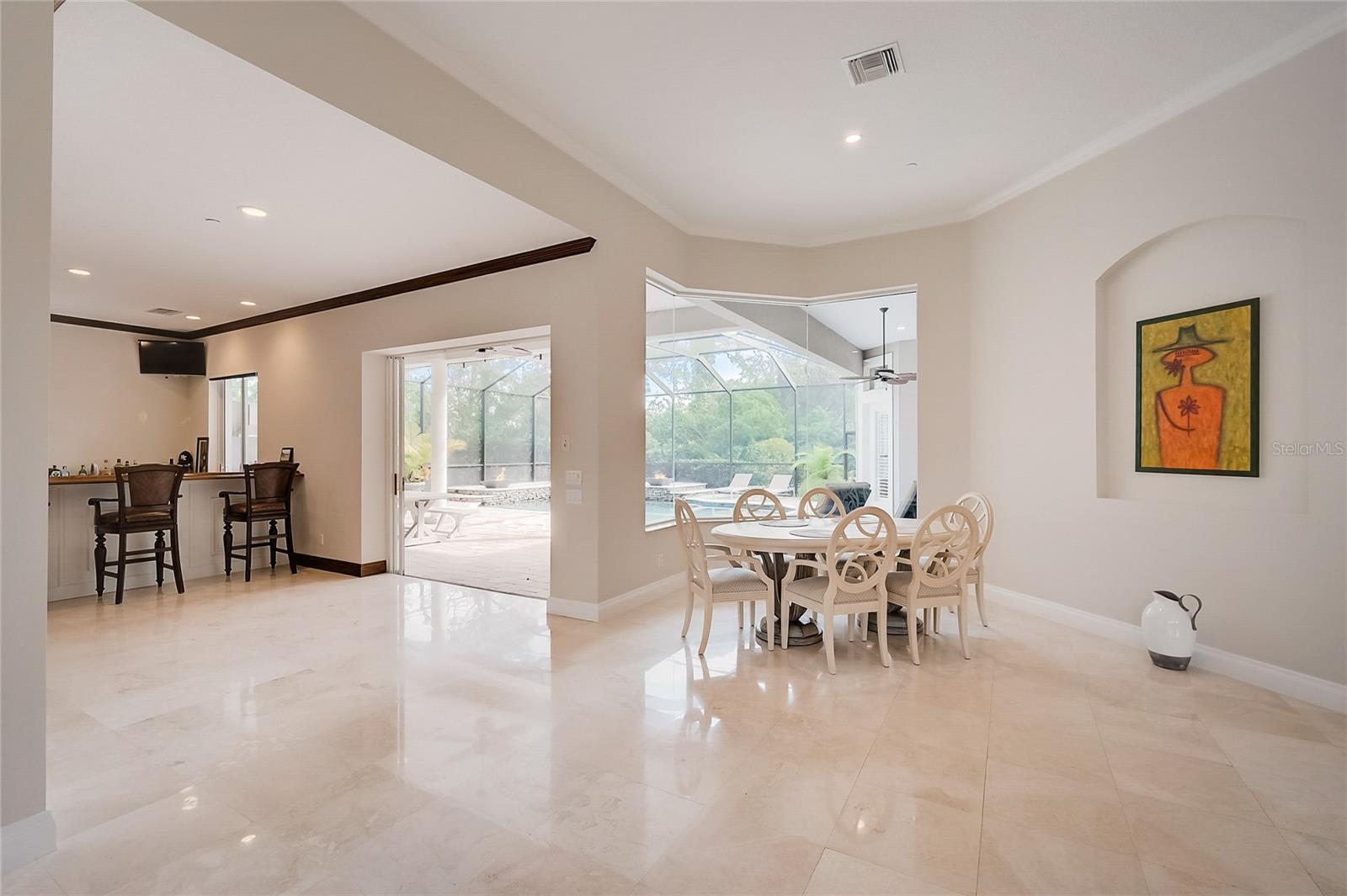 854 MACEWEN DR