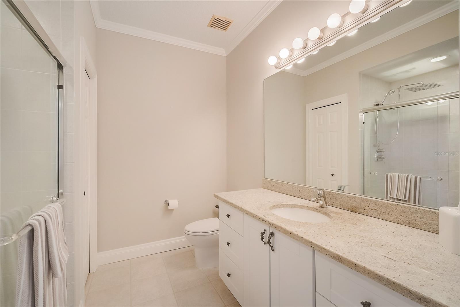 854 MACEWEN DR
