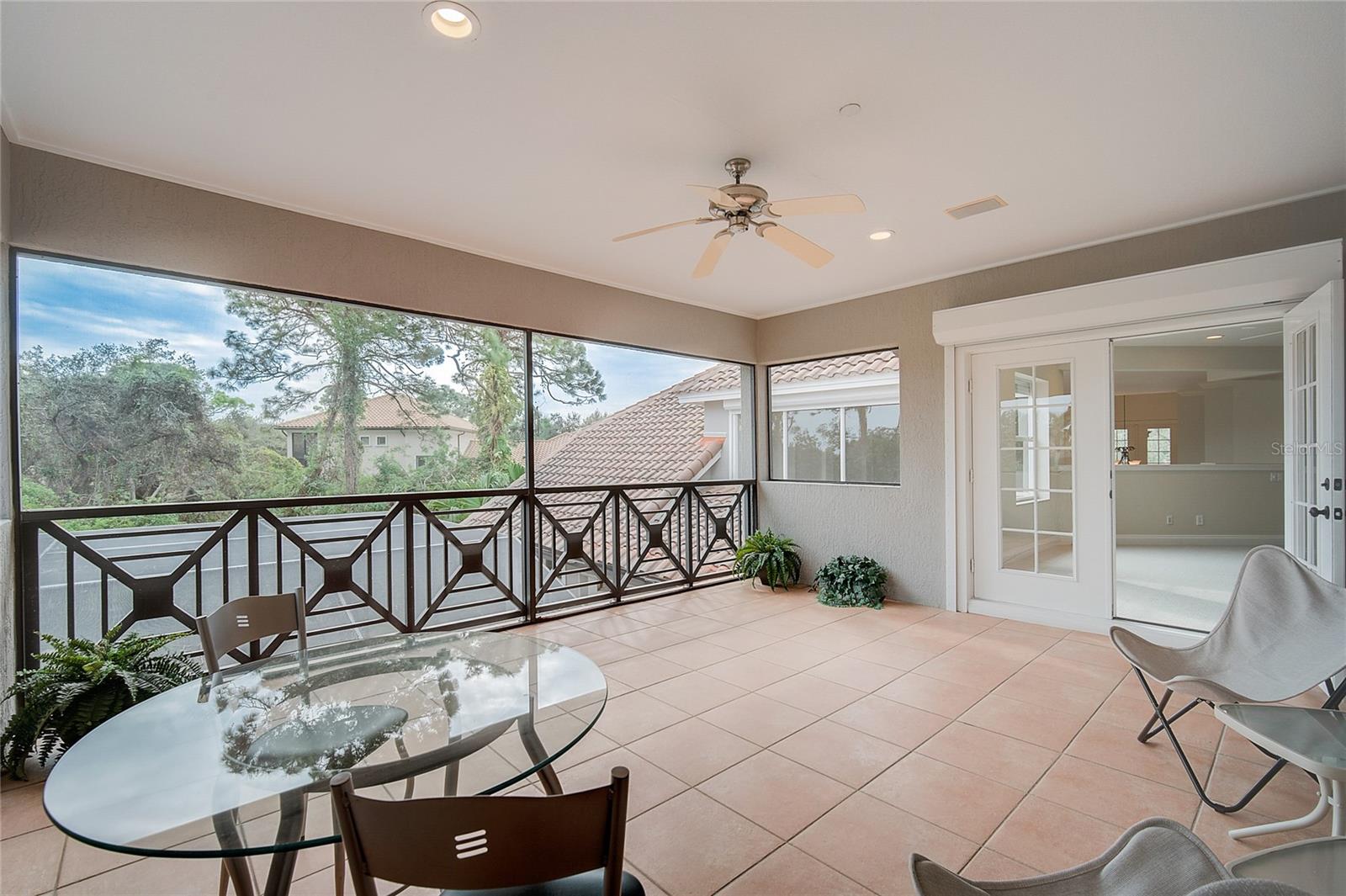 854 MACEWEN DR