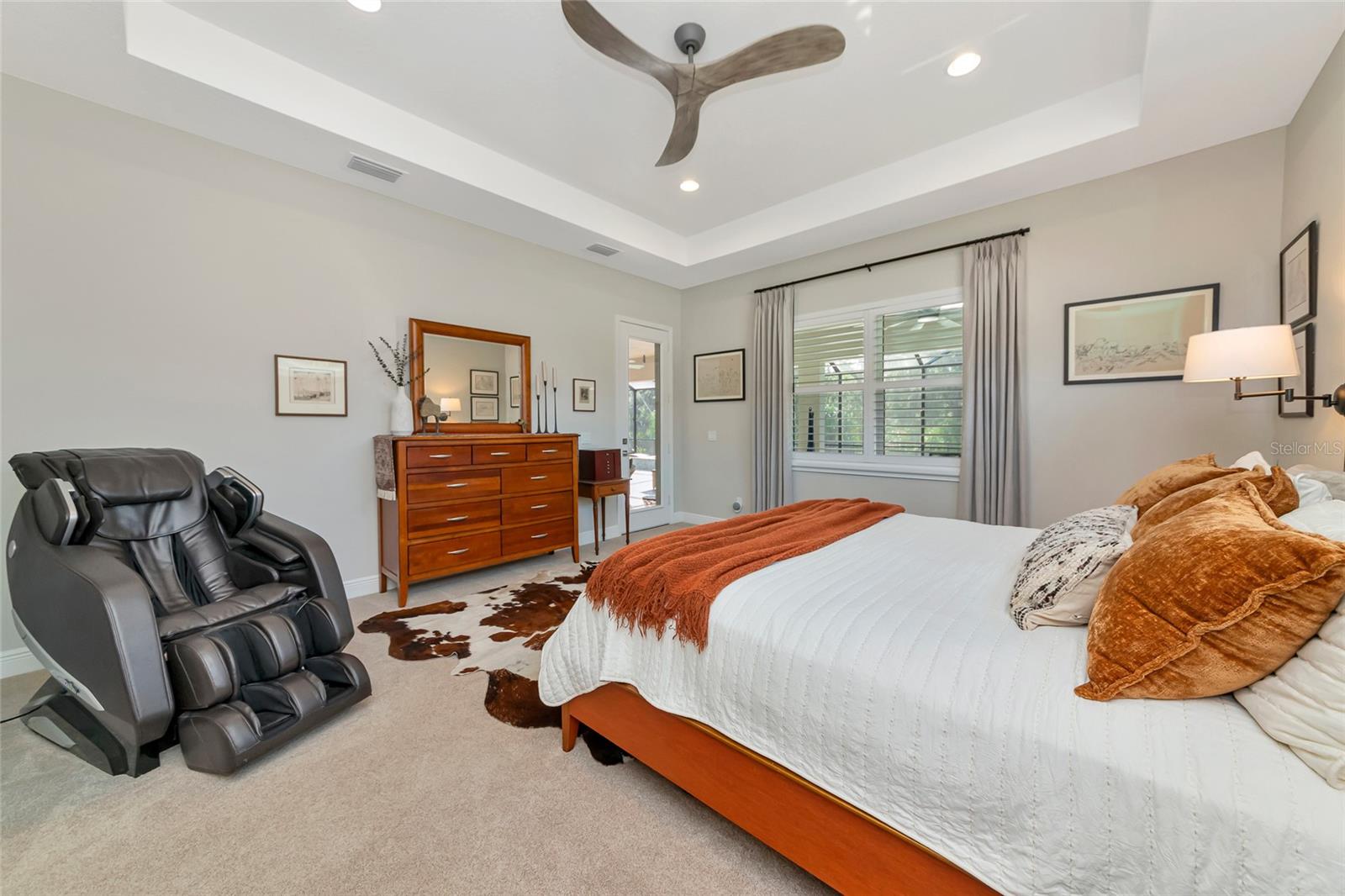 3827 158TH AVENUE CIR E