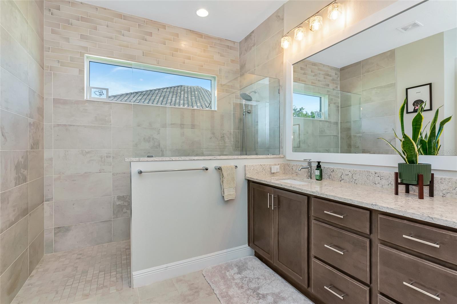 3827 158TH AVENUE CIR E