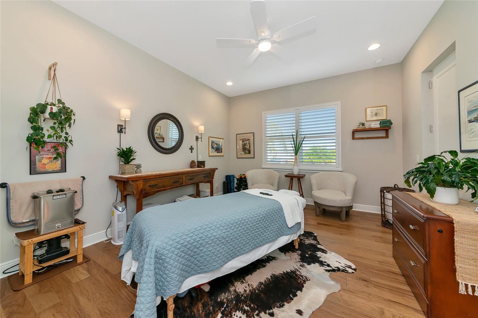 3827 158TH AVENUE CIR E