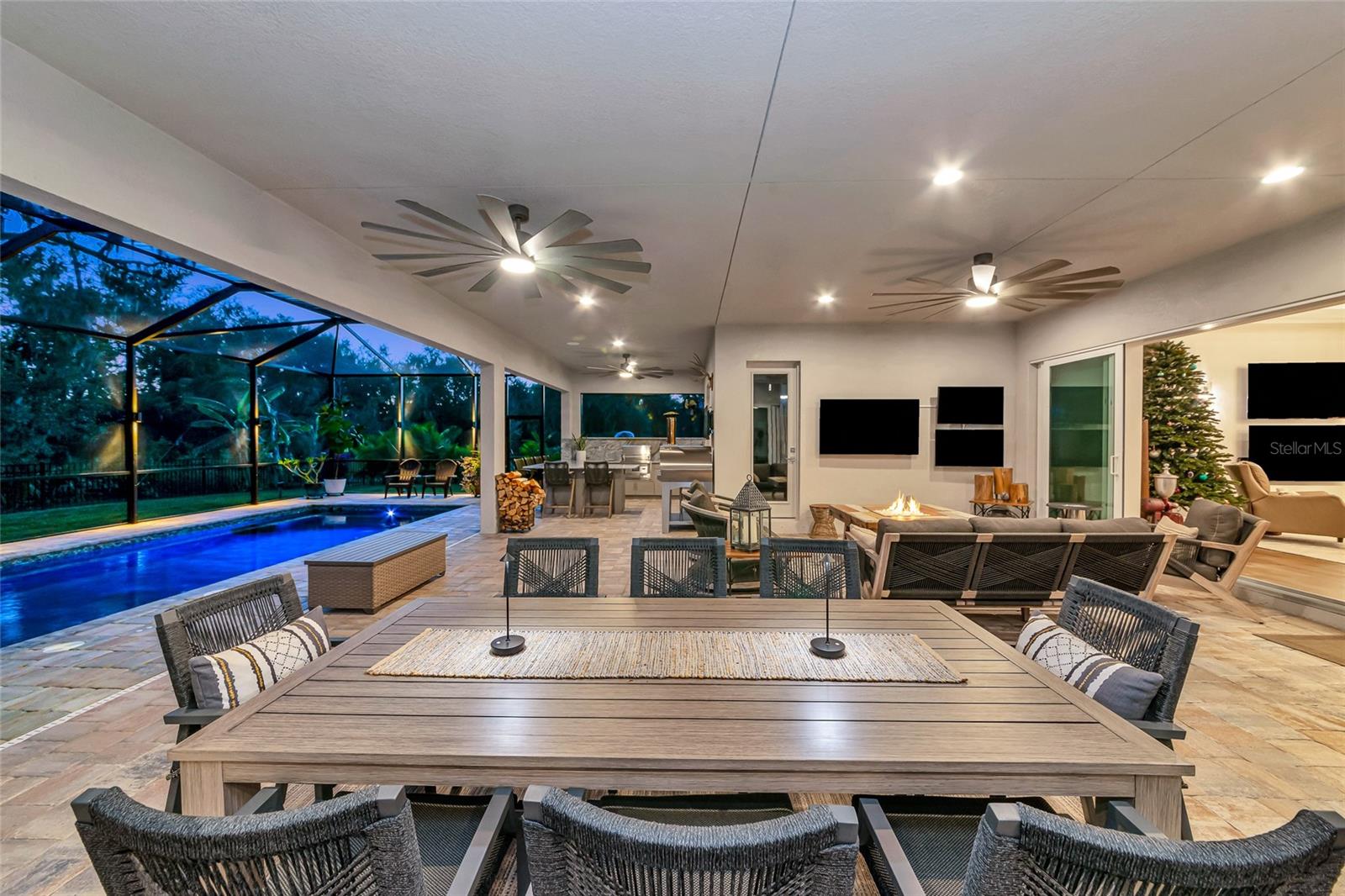 3827 158TH AVENUE CIR E