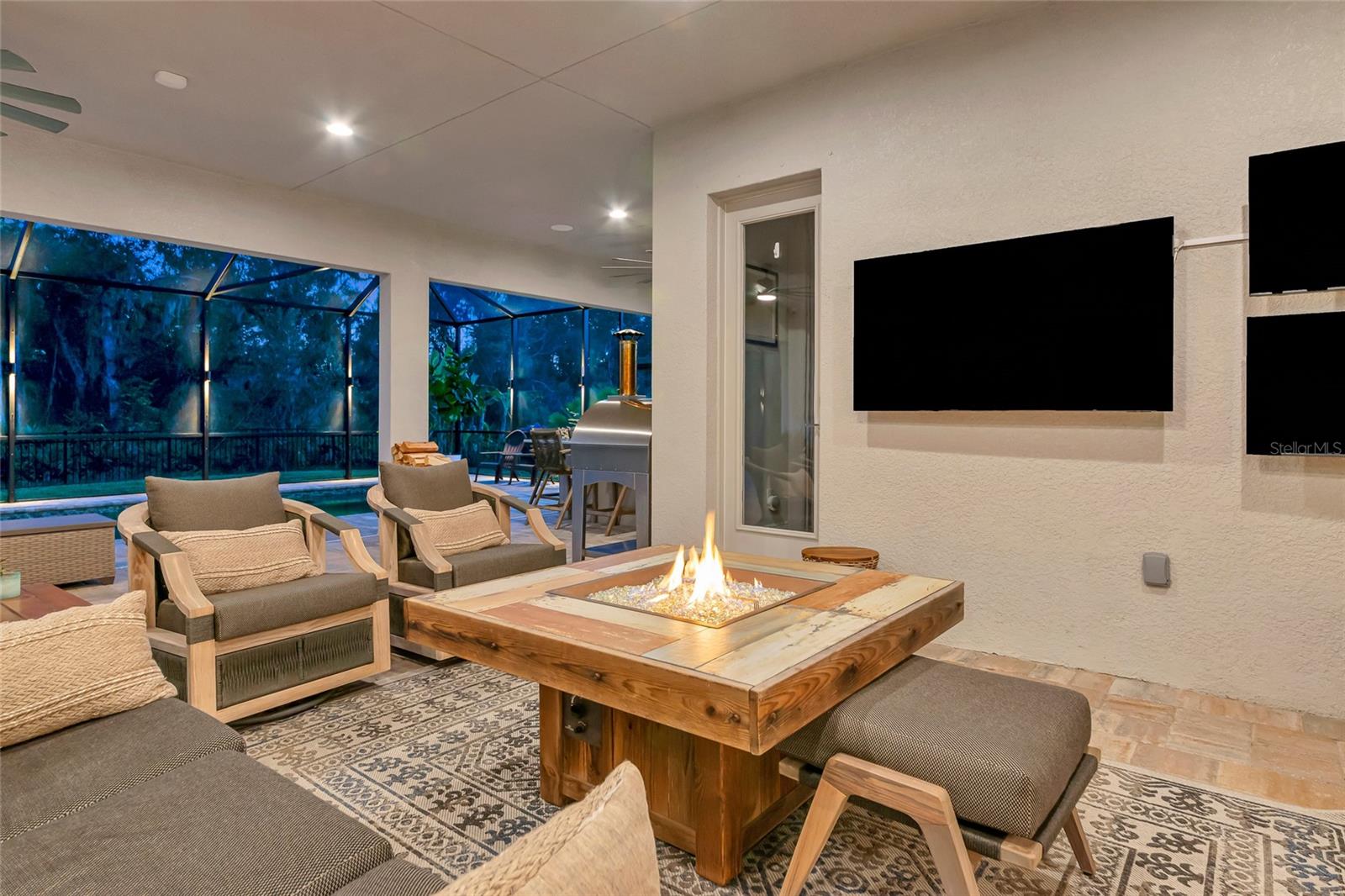 3827 158TH AVENUE CIR E