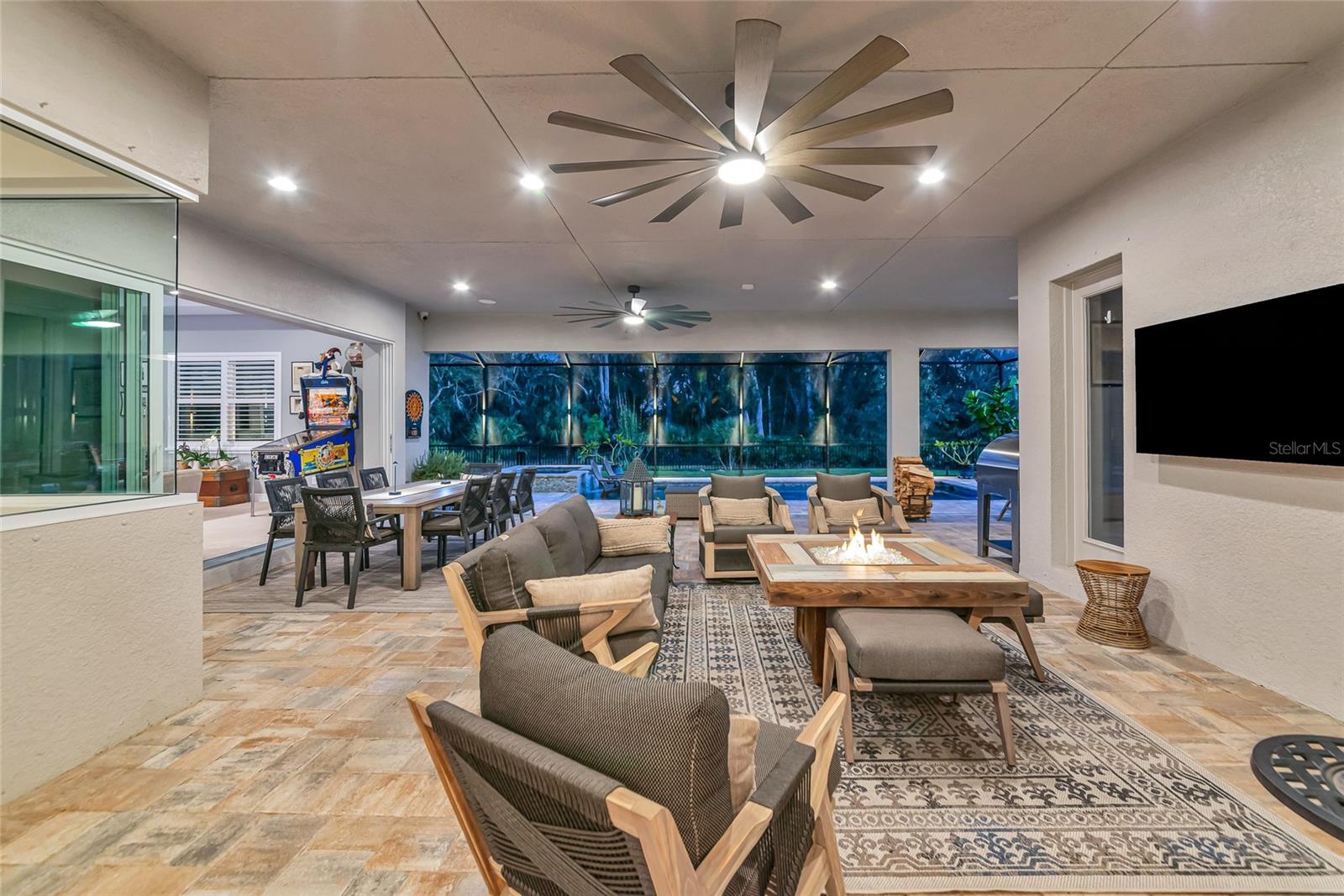 3827 158TH AVENUE CIR E