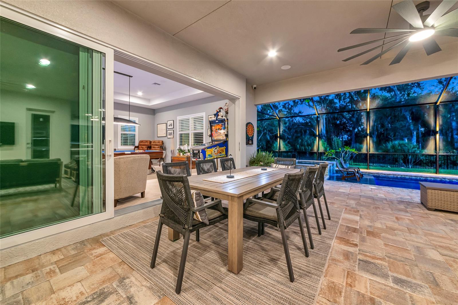 3827 158TH AVENUE CIR E