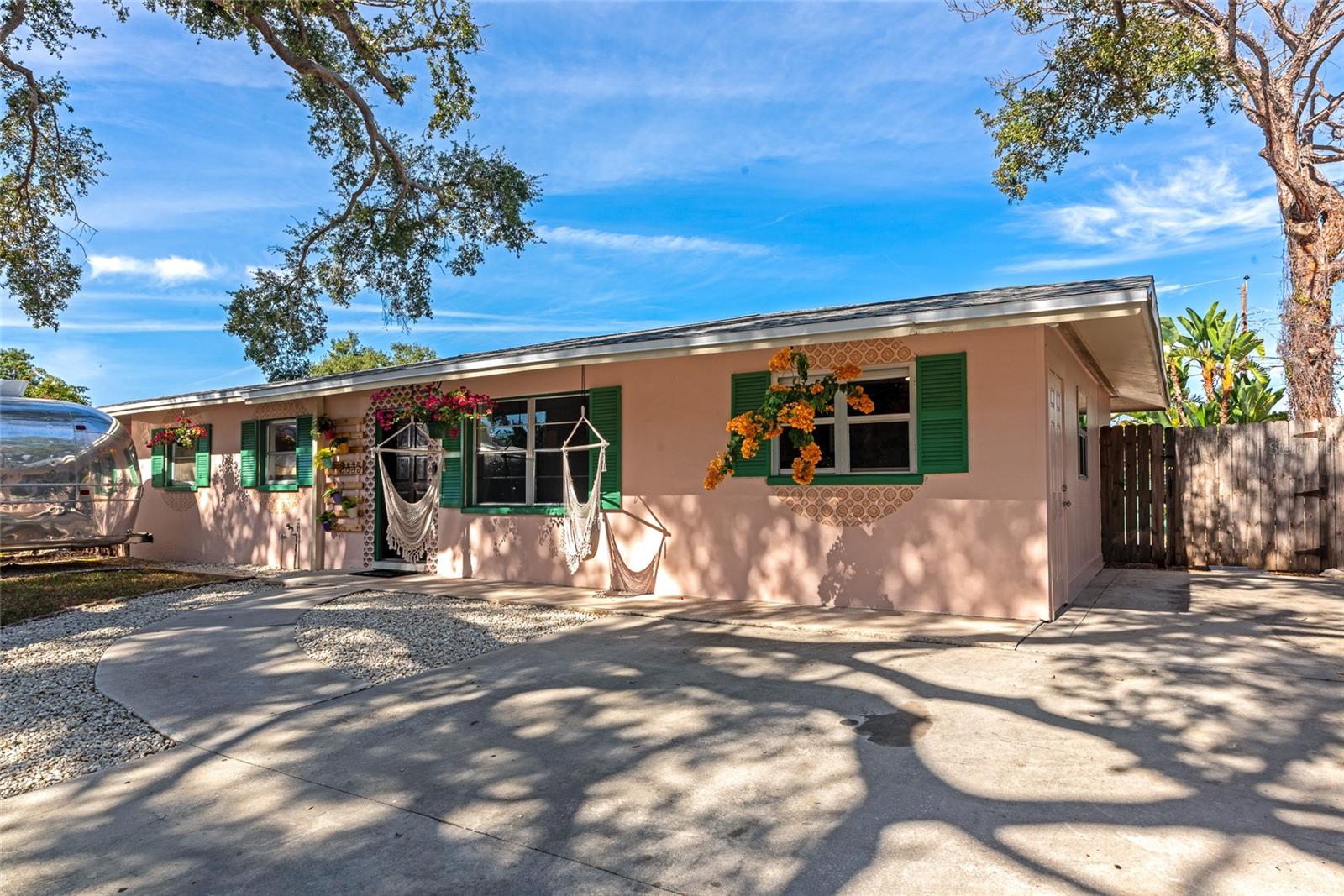 2835 WILLIAMSBURG ST