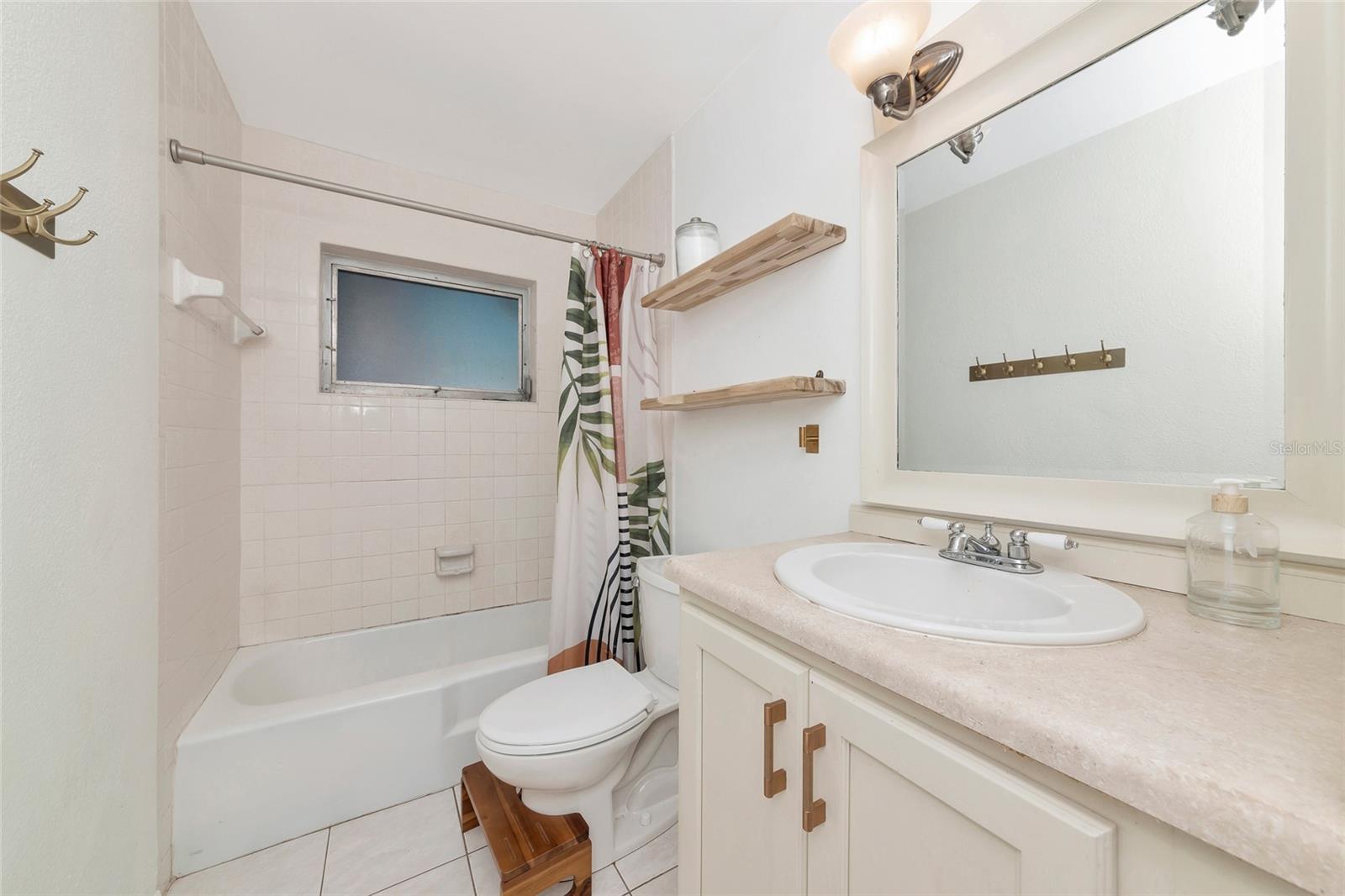 2835 WILLIAMSBURG ST