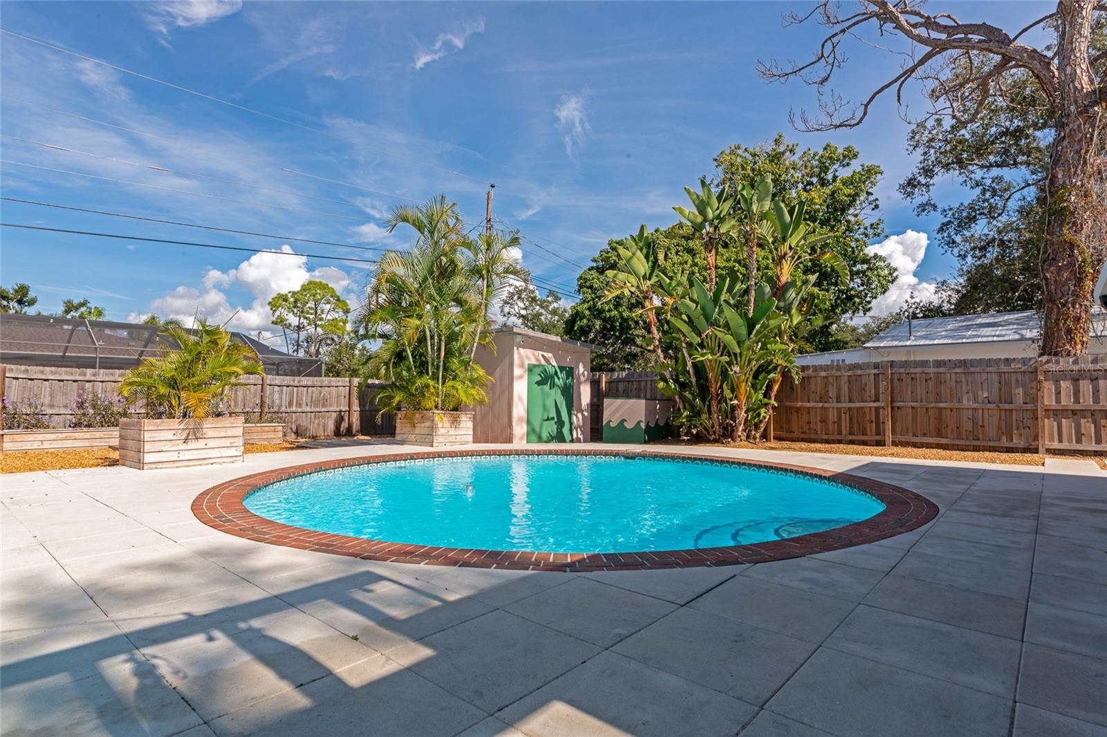 2835 WILLIAMSBURG ST