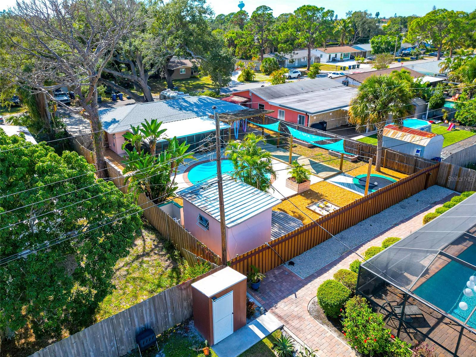 2835 WILLIAMSBURG ST