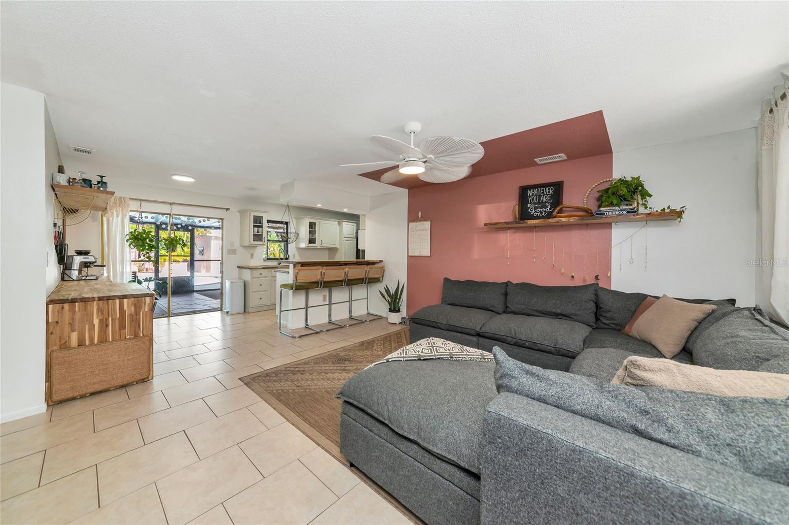 2835 WILLIAMSBURG ST