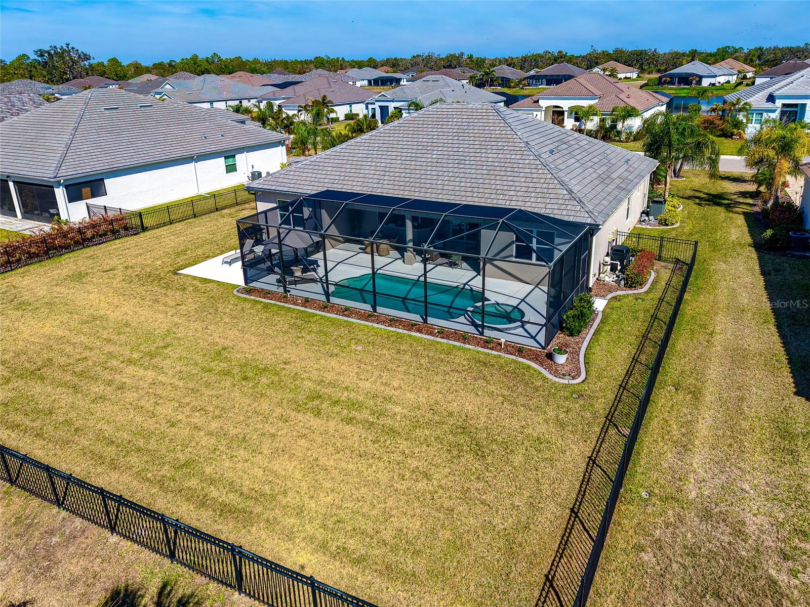 3839 158TH AVENUE CIR E