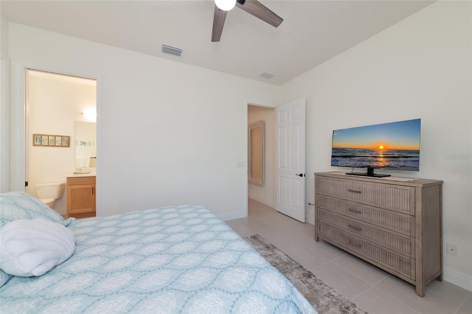 3839 158TH AVENUE CIR E