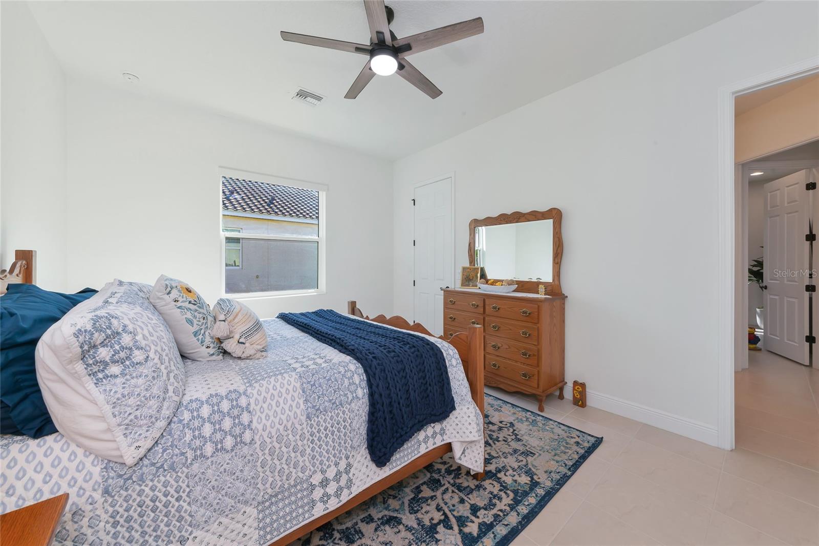 3839 158TH AVENUE CIR E