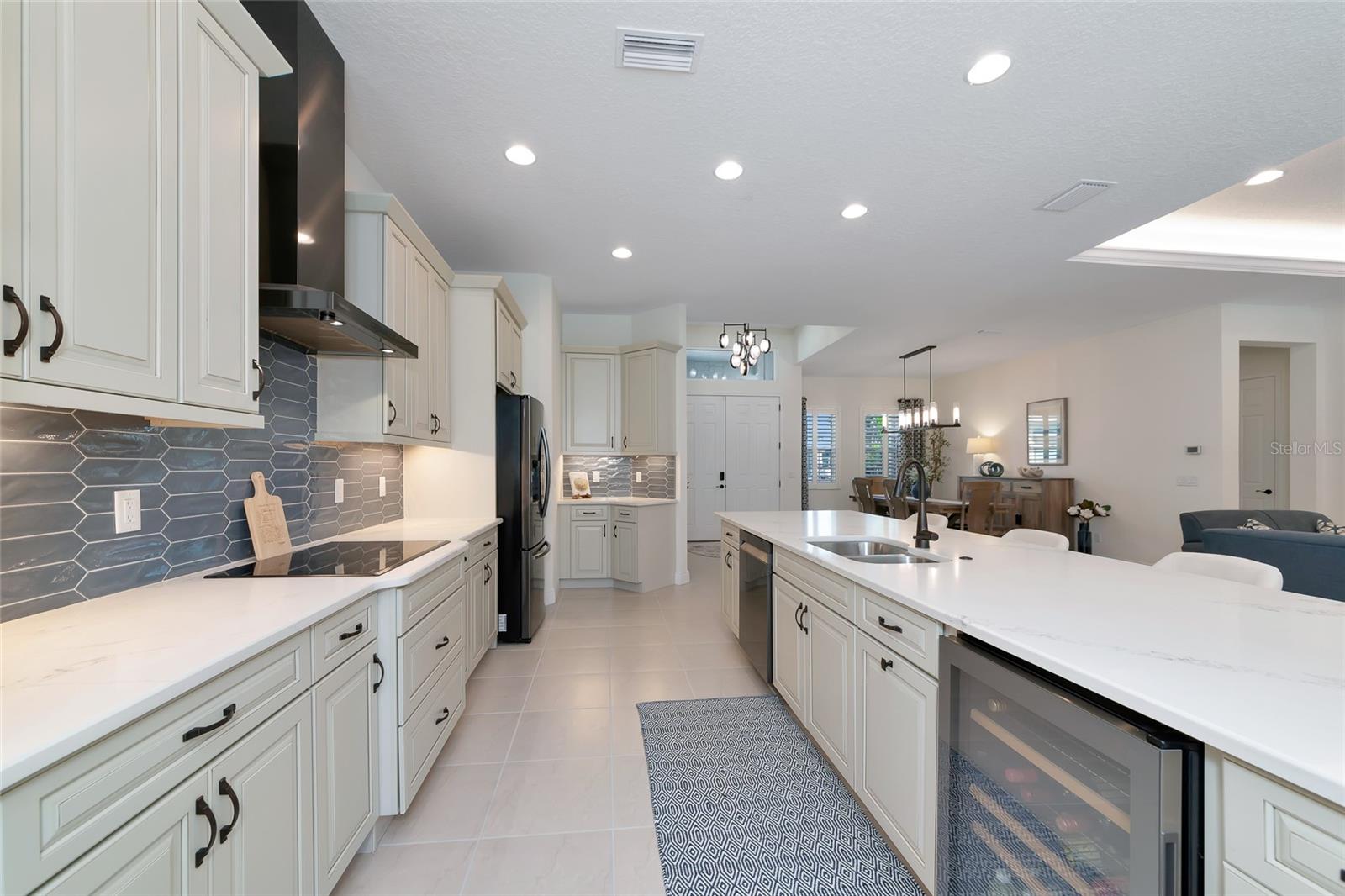 3839 158TH AVENUE CIR E