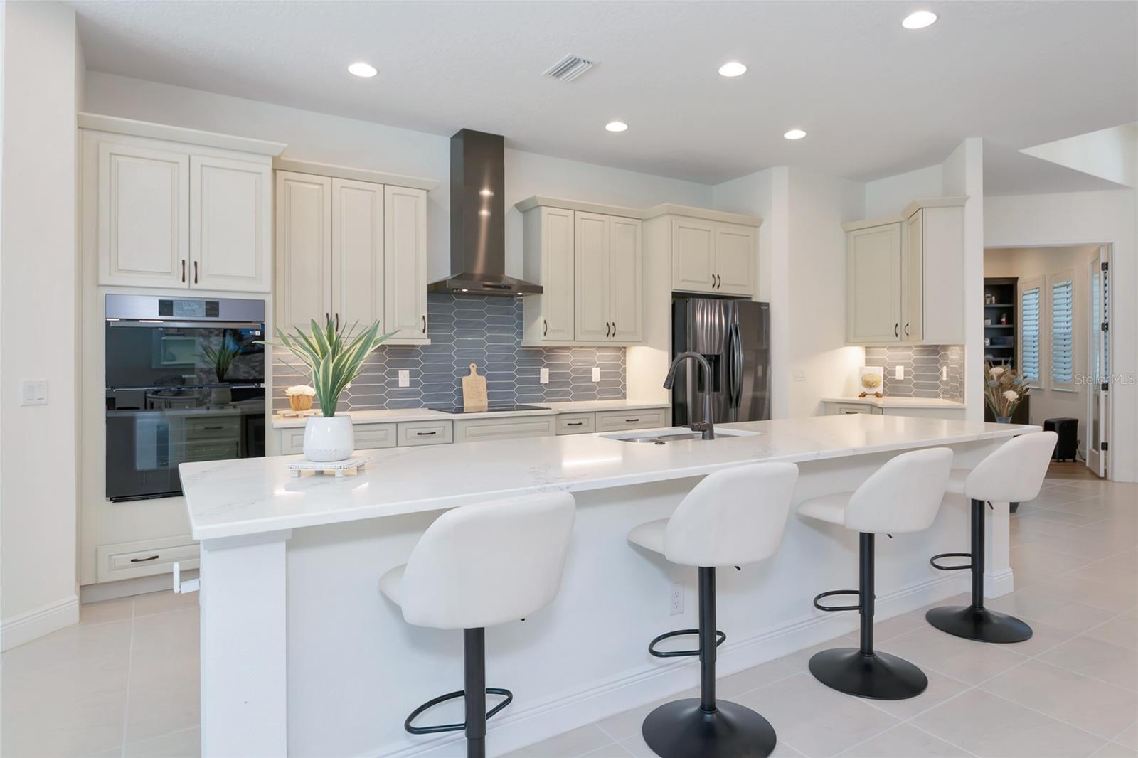 3839 158TH AVENUE CIR E