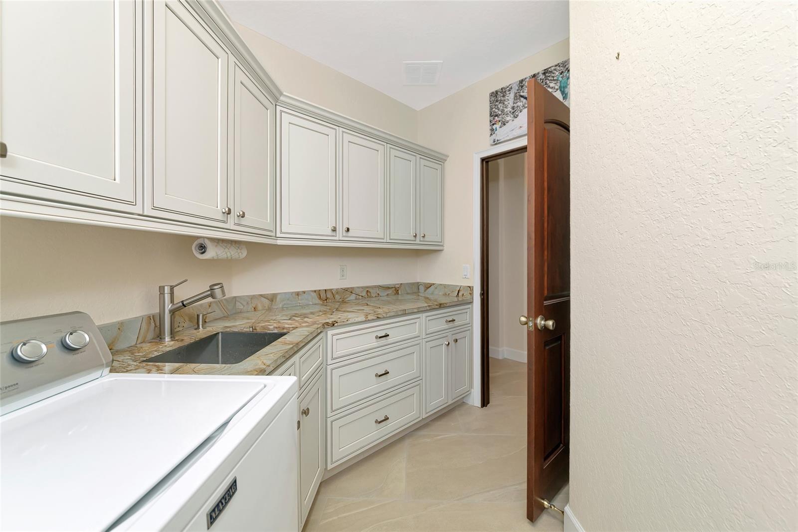 10816 WINDING STREAM WAY