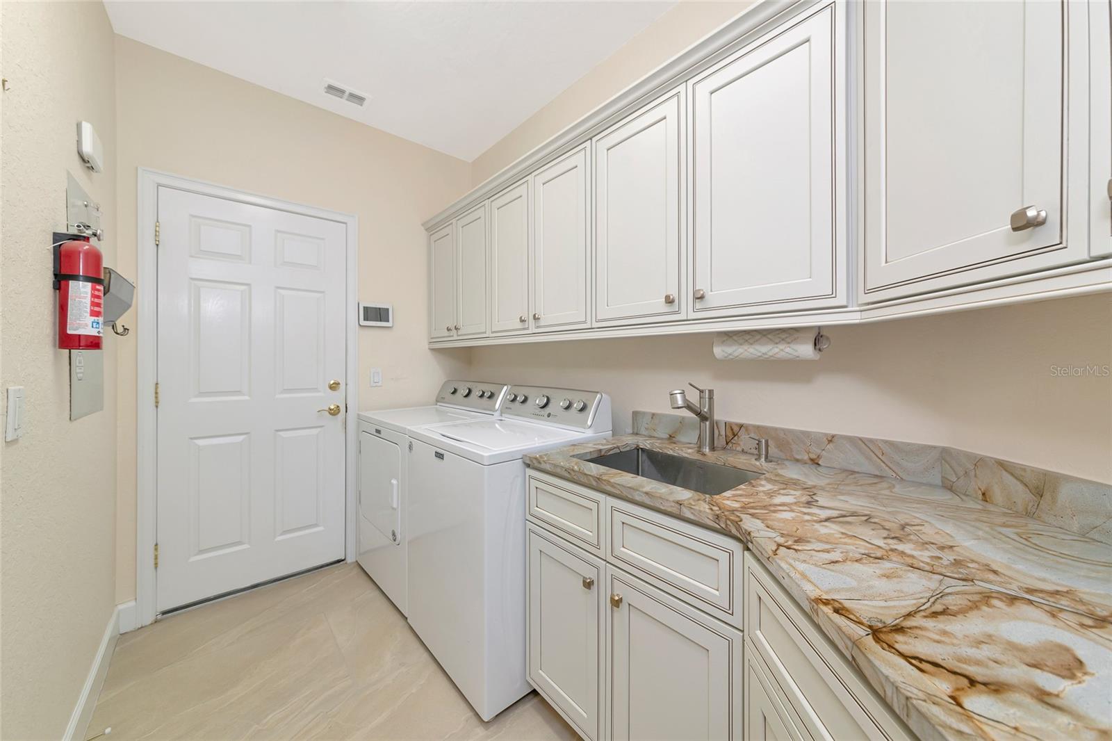 10816 WINDING STREAM WAY