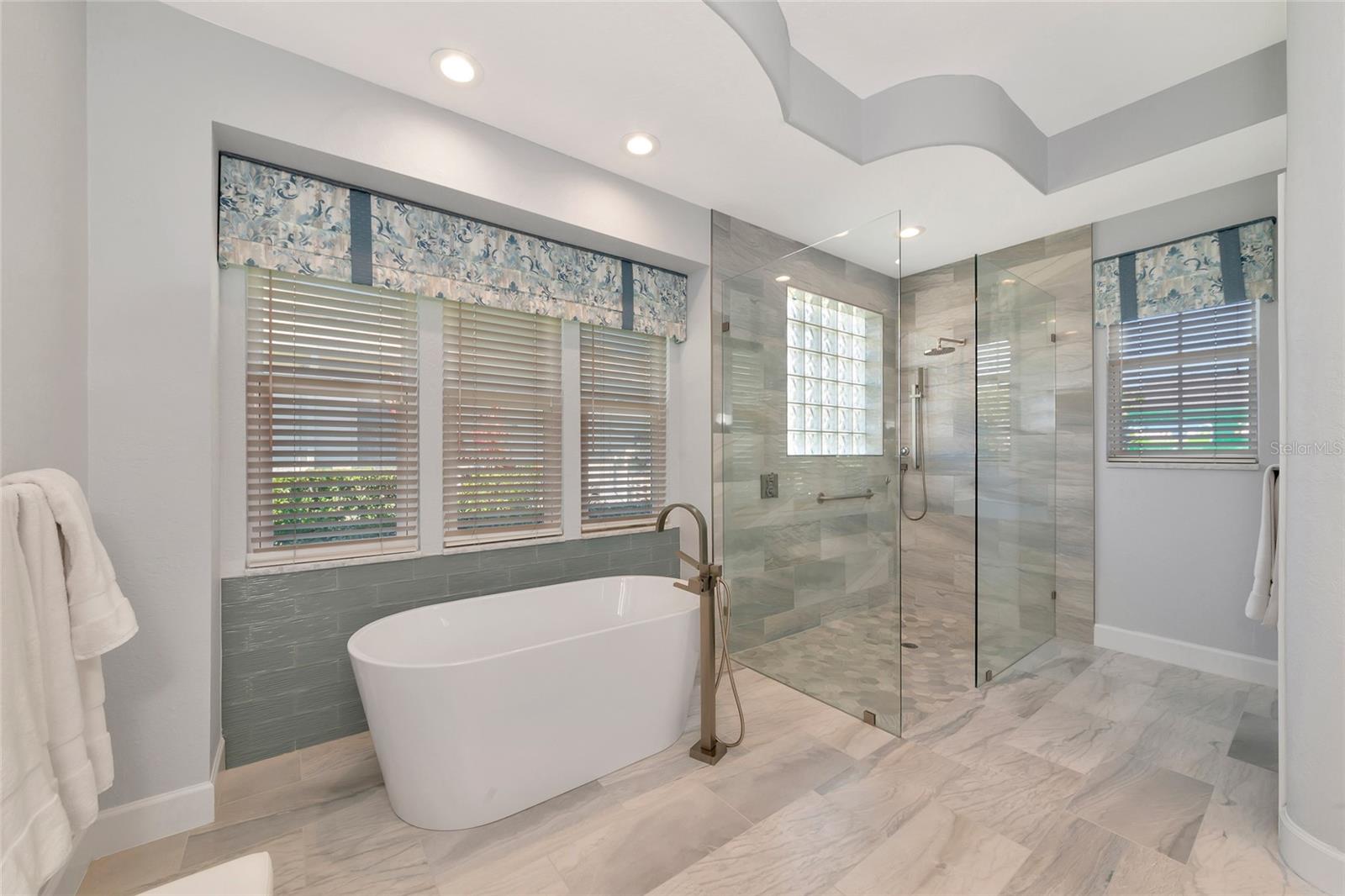 10816 WINDING STREAM WAY