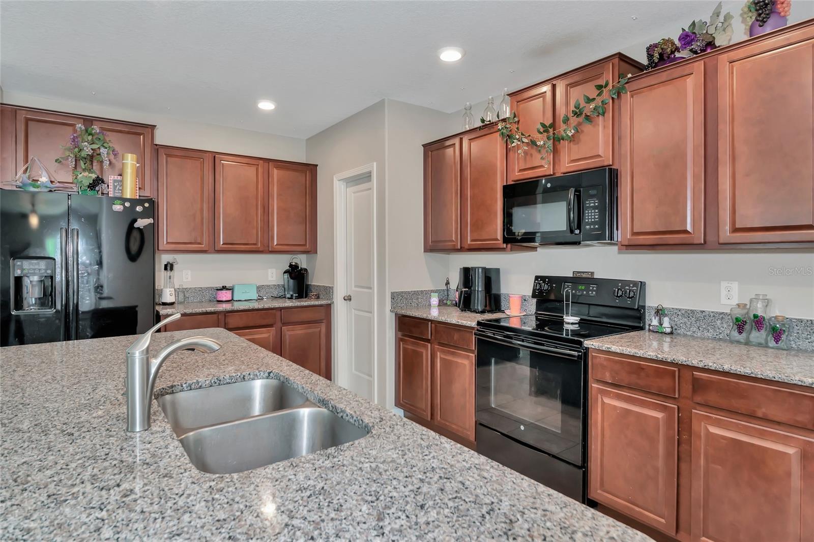 17009 PEACEFUL VALLEY DR