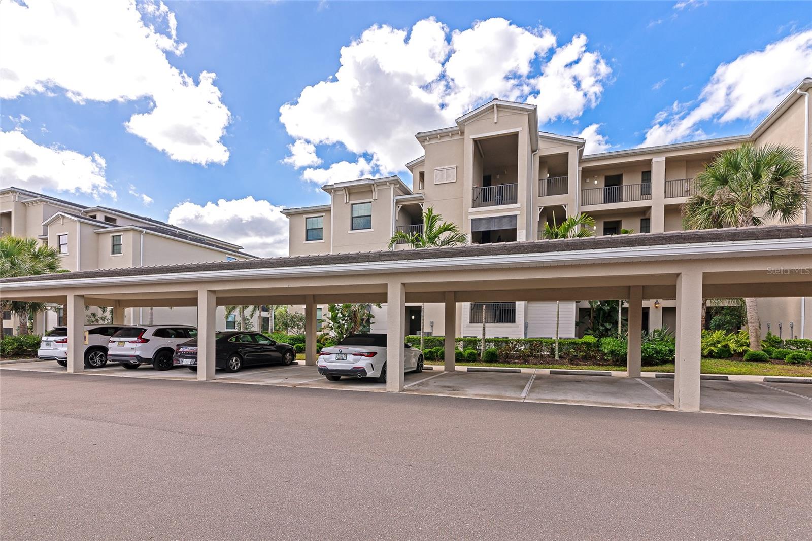 18008 GAWTHROP DR #101