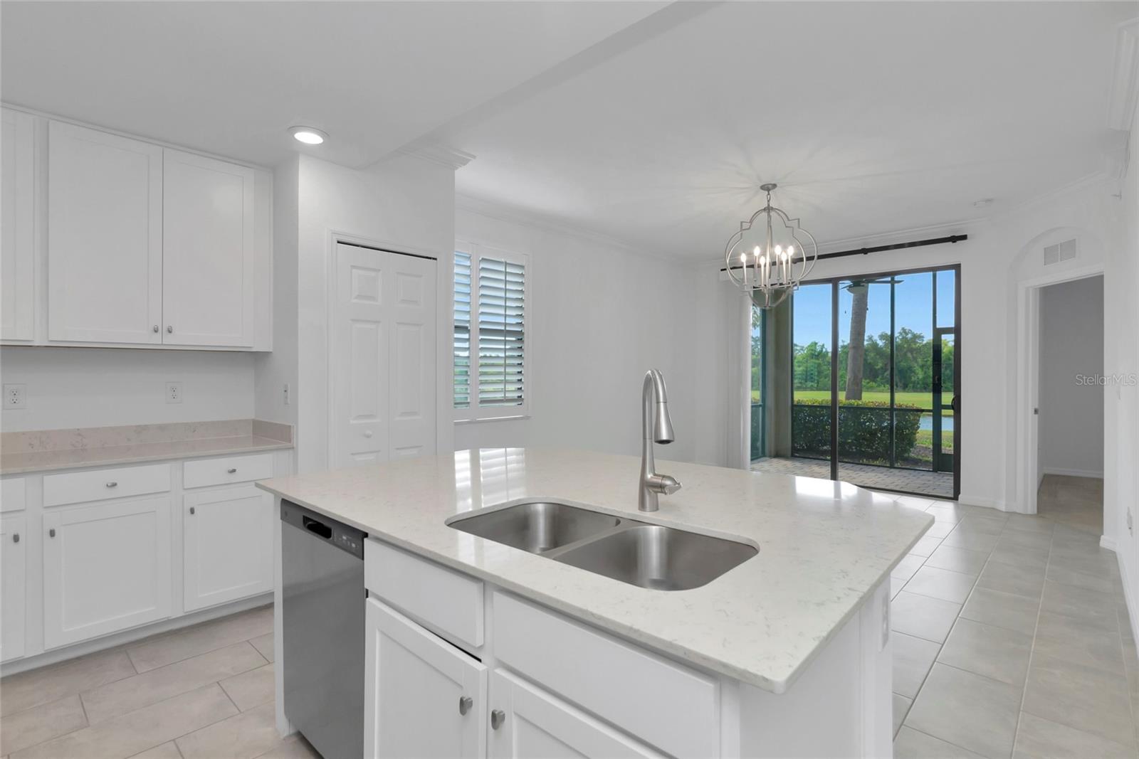 18008 GAWTHROP DR #101