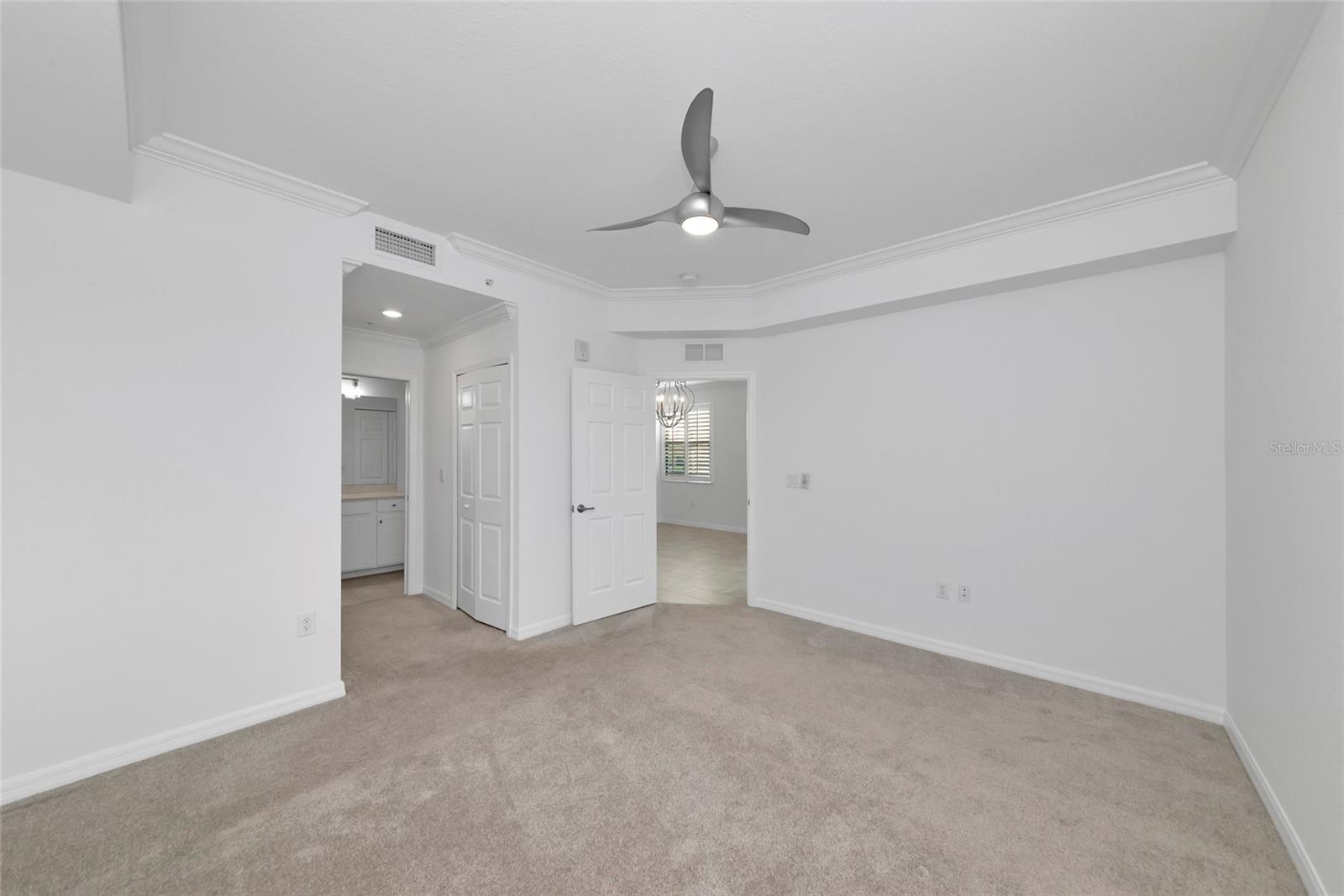 18008 GAWTHROP DR #101