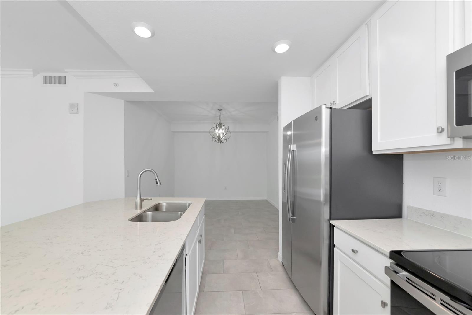 18008 GAWTHROP DR #101