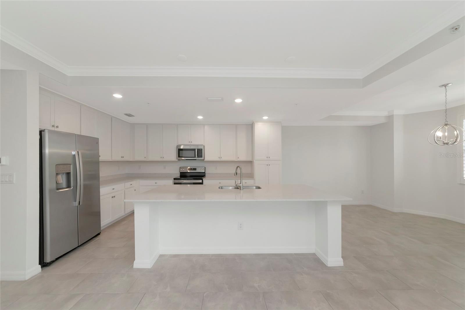 18114 GAWTHROP DR #107