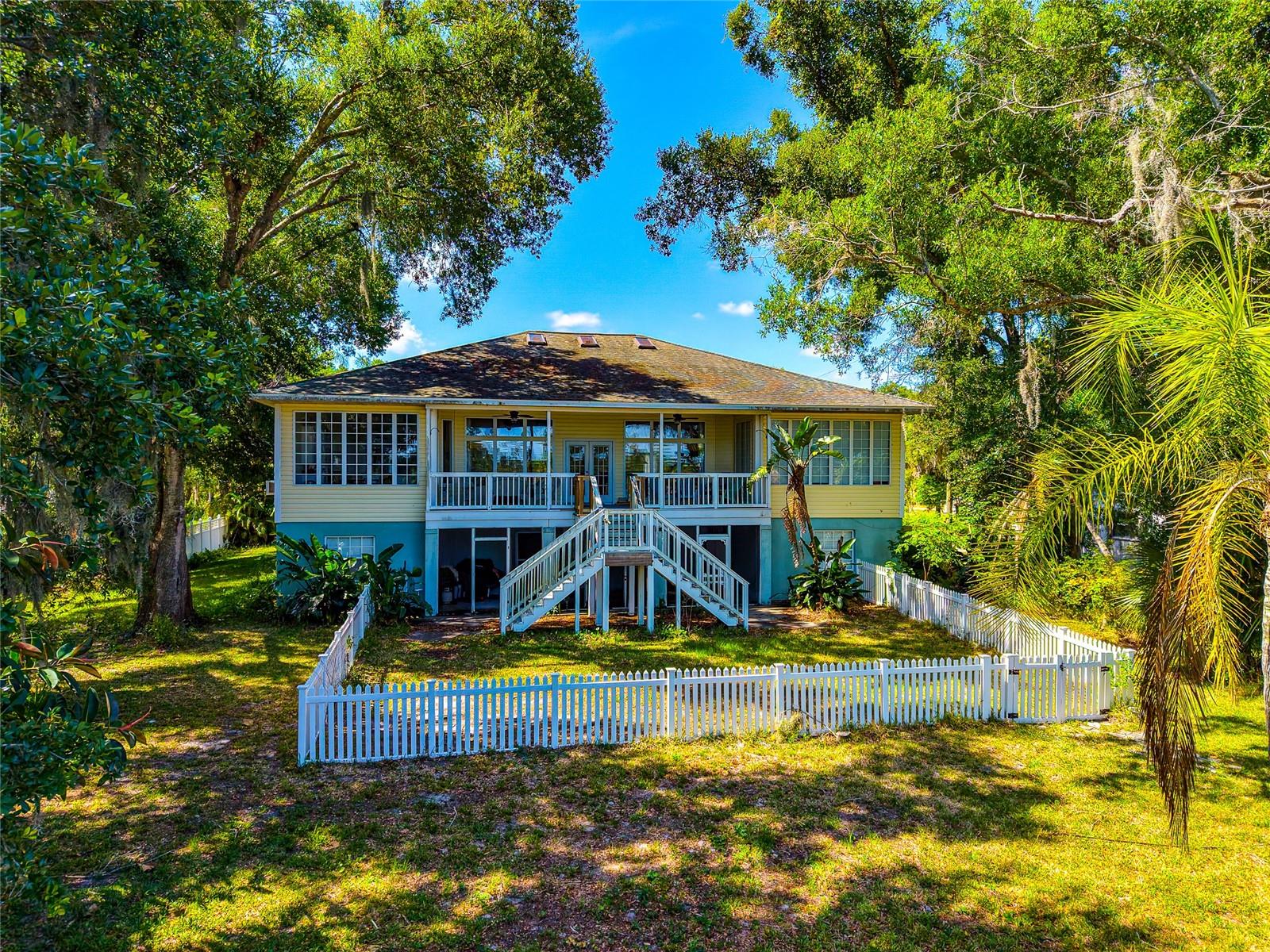 11903 UPPER MANATEE RIVER RD