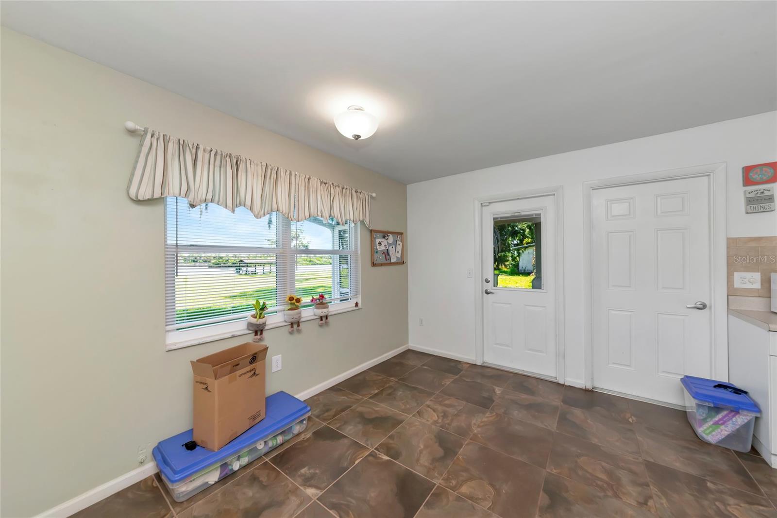11903 UPPER MANATEE RIVER RD
